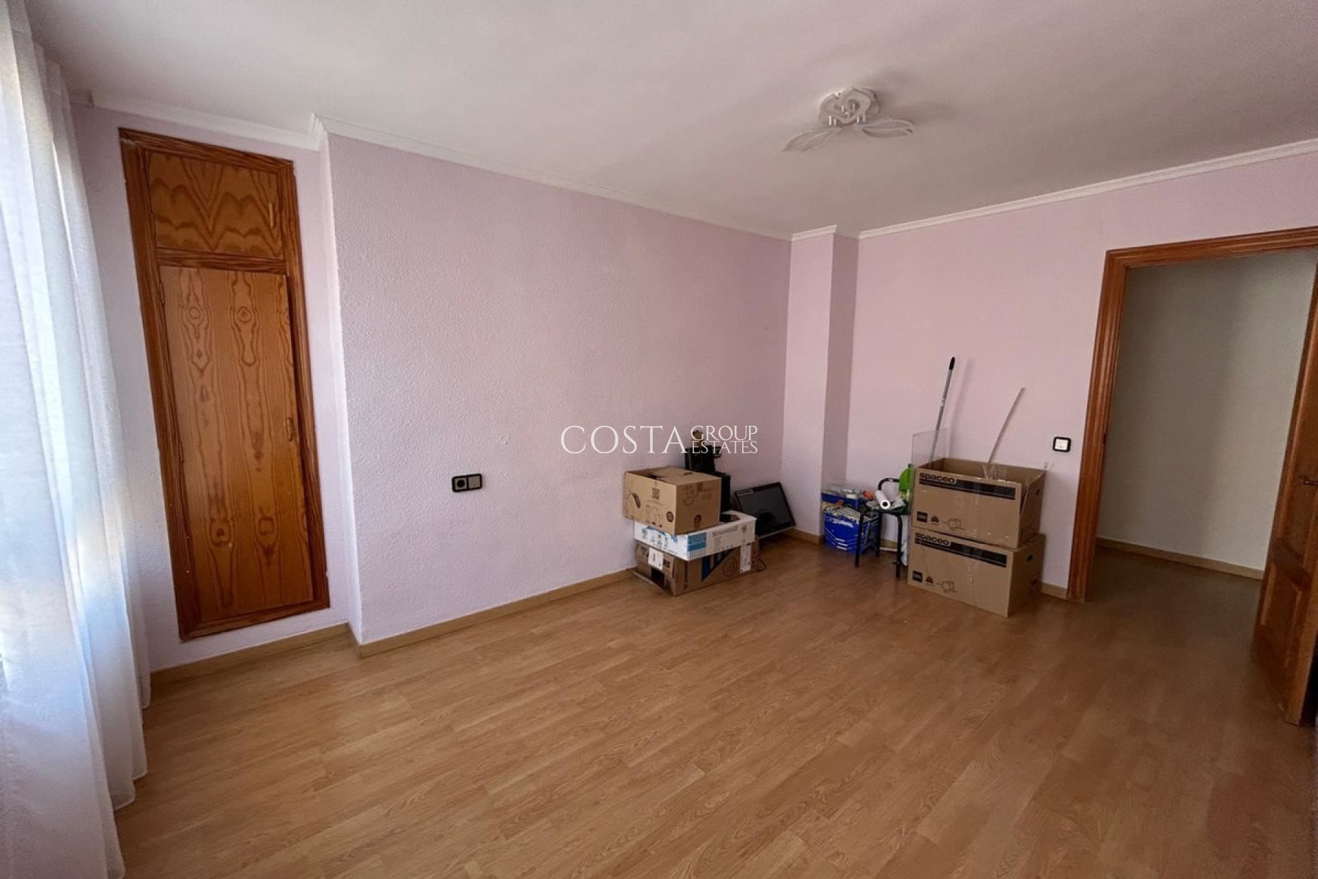 Odsprzedaż - Apartments -
Alicante City - Alicante City Centro