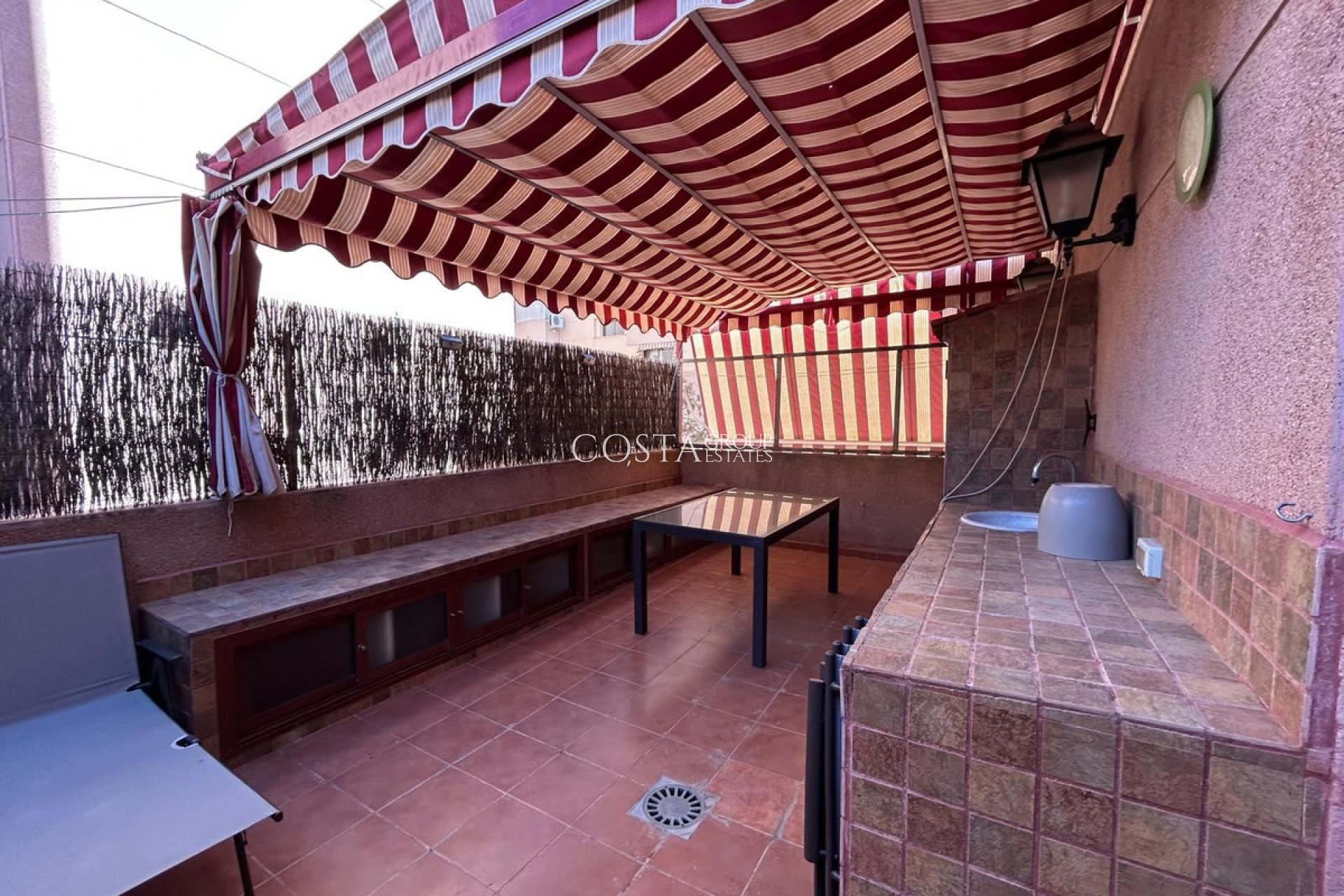 Odsprzedaż - Apartments -
Alicante City - Alicante City Centro