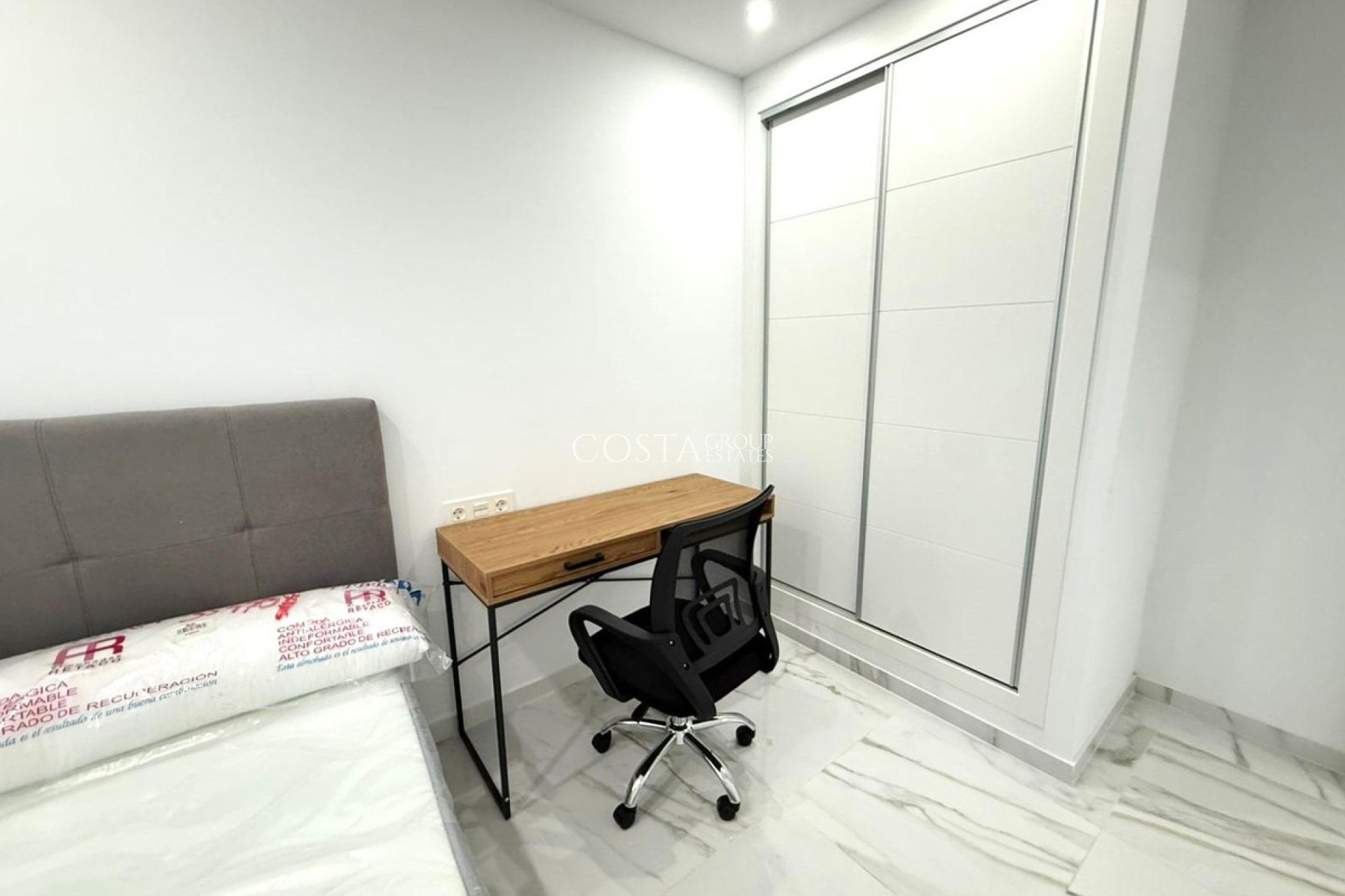 Odsprzedaż - Apartments -
Alicante City - Parque de las Naciones