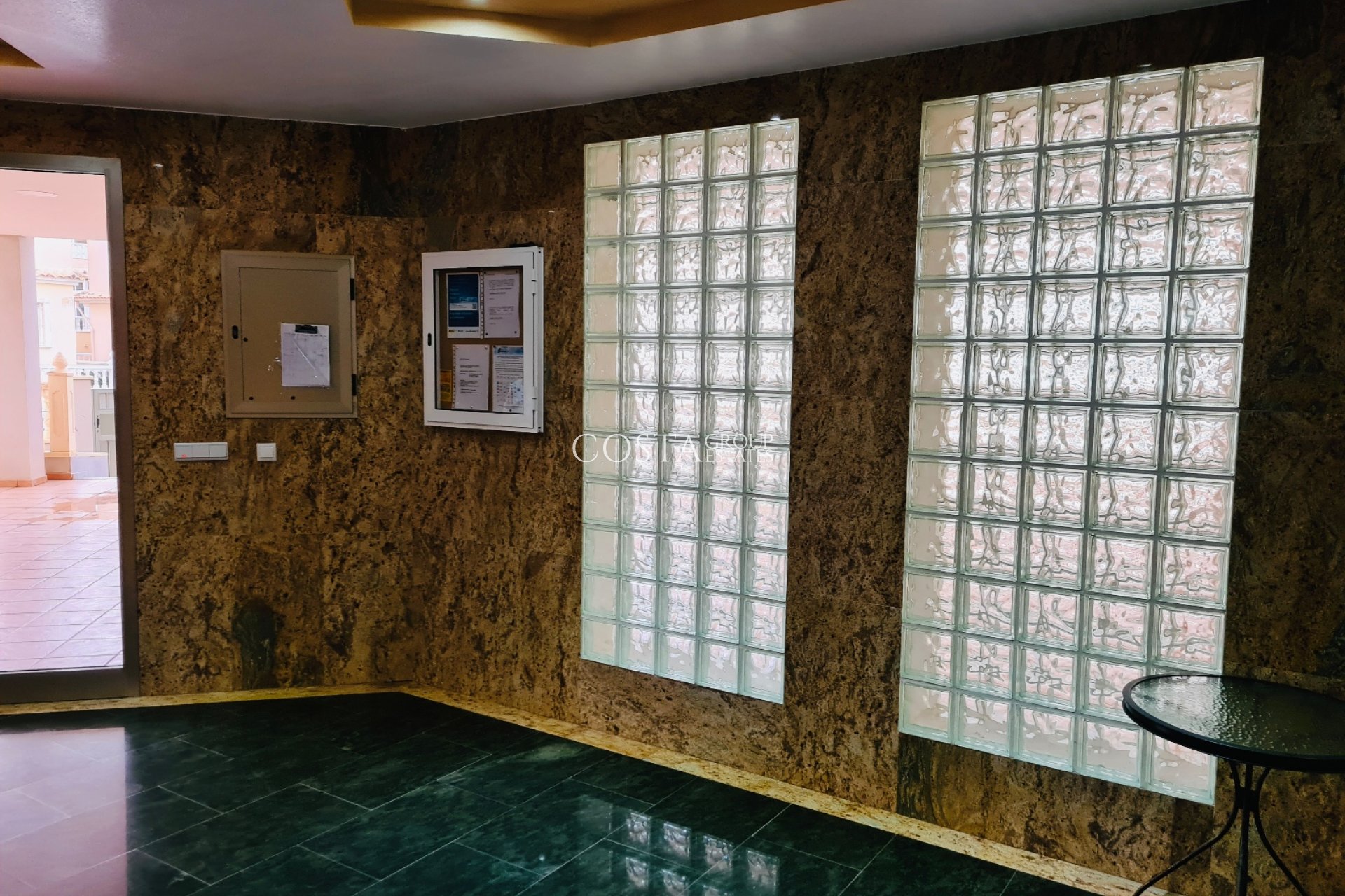 Odsprzedaż - Apartments -
Guardamar del Segura - El Moncayo