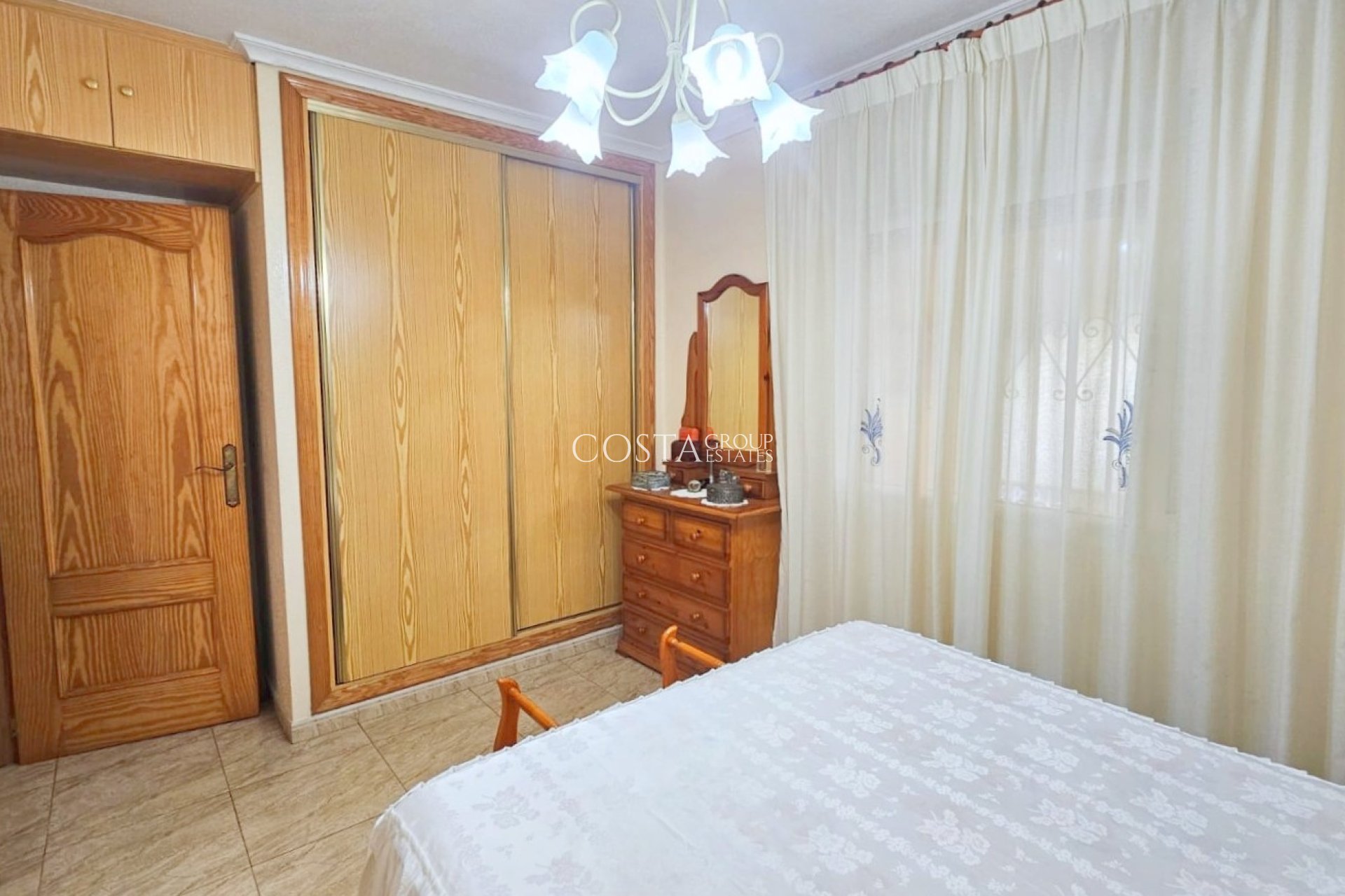 Odsprzedaż - Apartments -
Los Alcazares