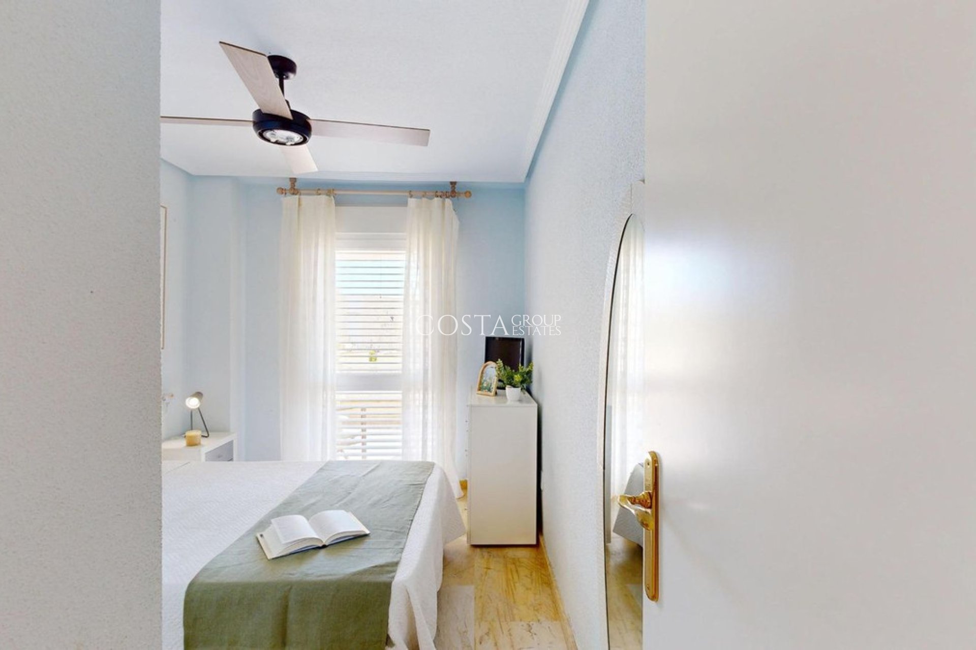 Odsprzedaż - Apartments -
Orihuela Costa - Campoamor