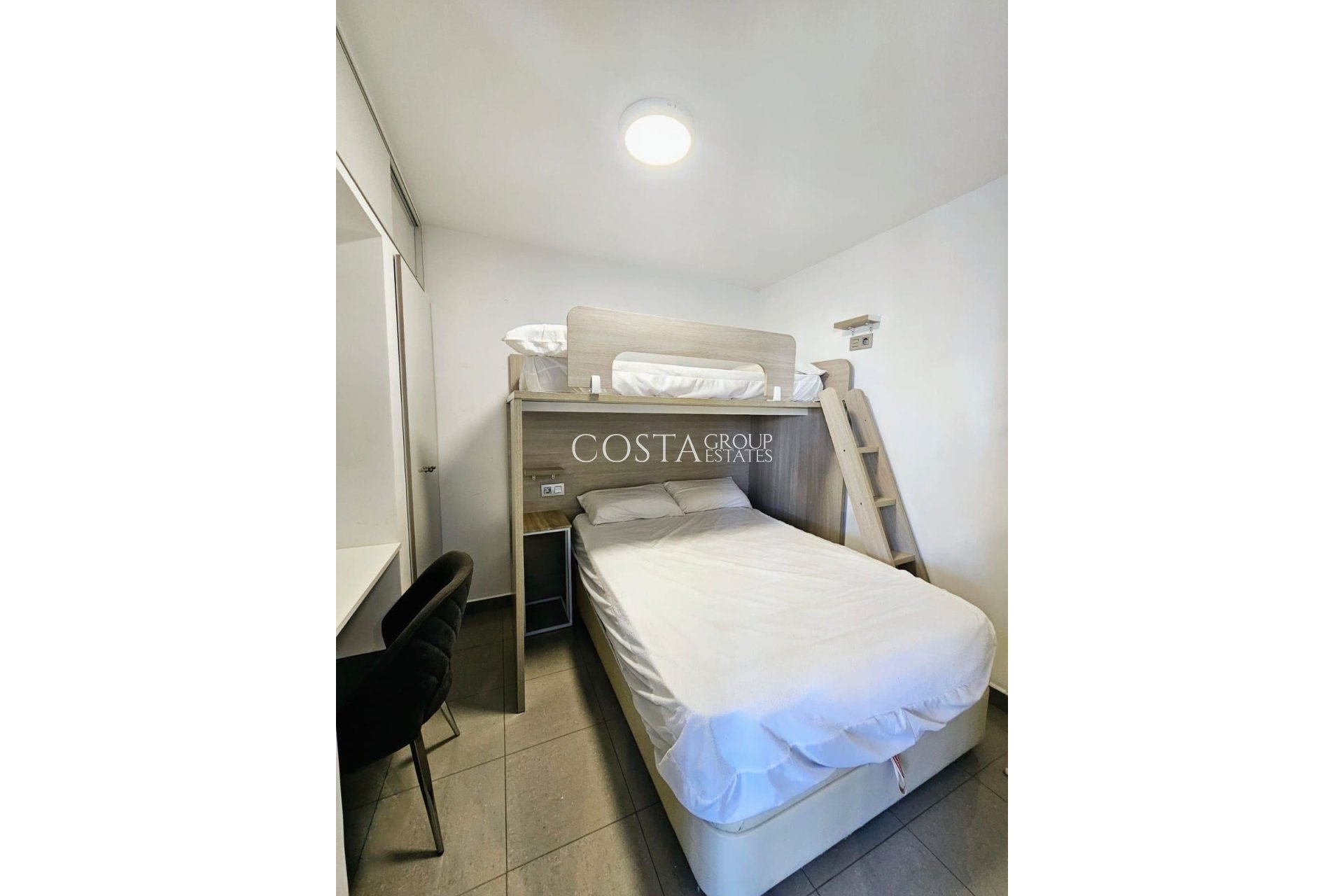 Odsprzedaż - Apartments -
Orihuela Costa - Campoamor