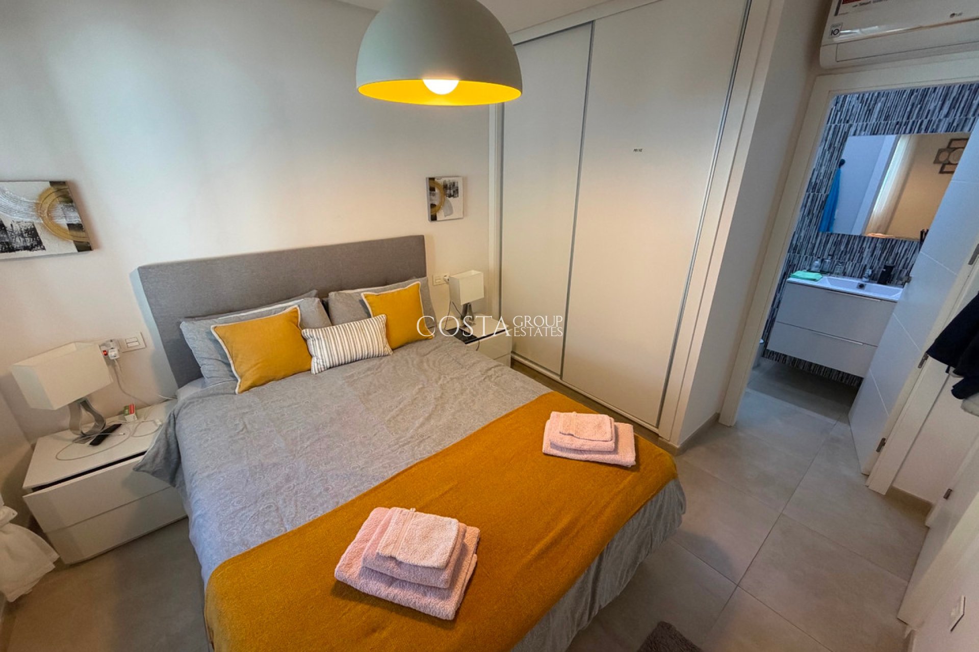 Odsprzedaż - Apartments -
Orihuela Costa - La Florida