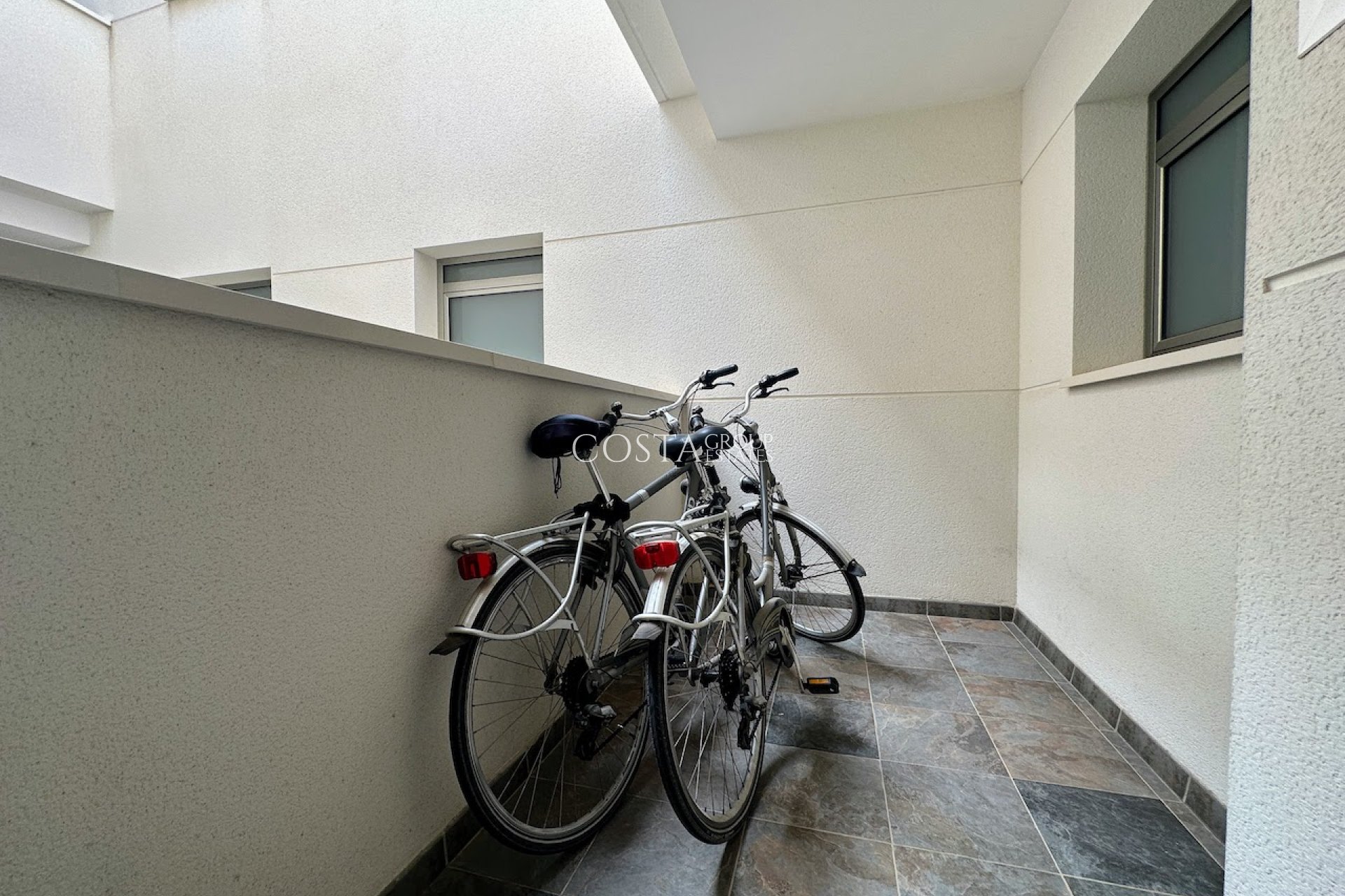 Odsprzedaż - Apartments -
Orihuela Costa - La Zenia
