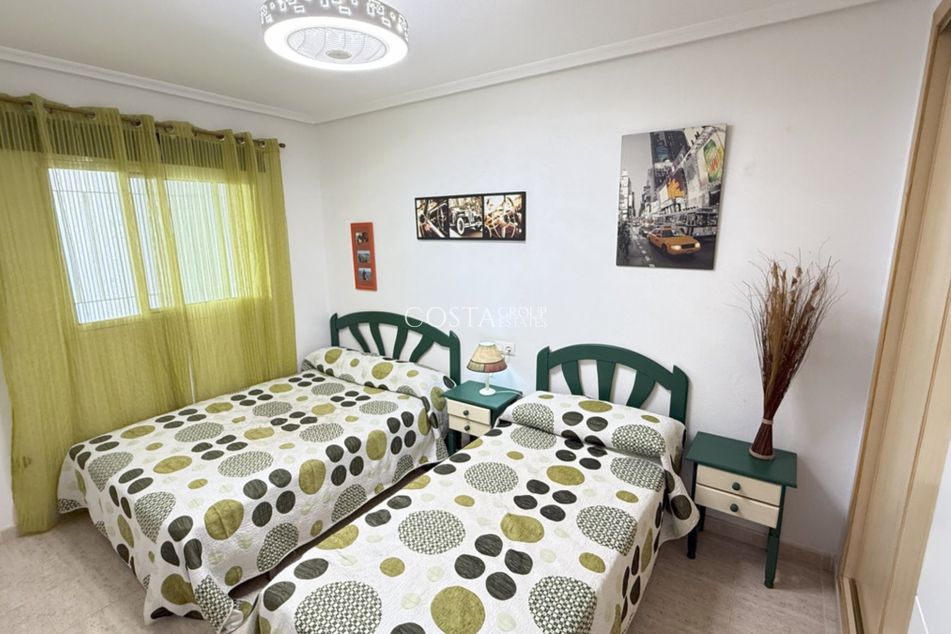 Odsprzedaż - Apartments -
Orihuela Costa - La Zenia