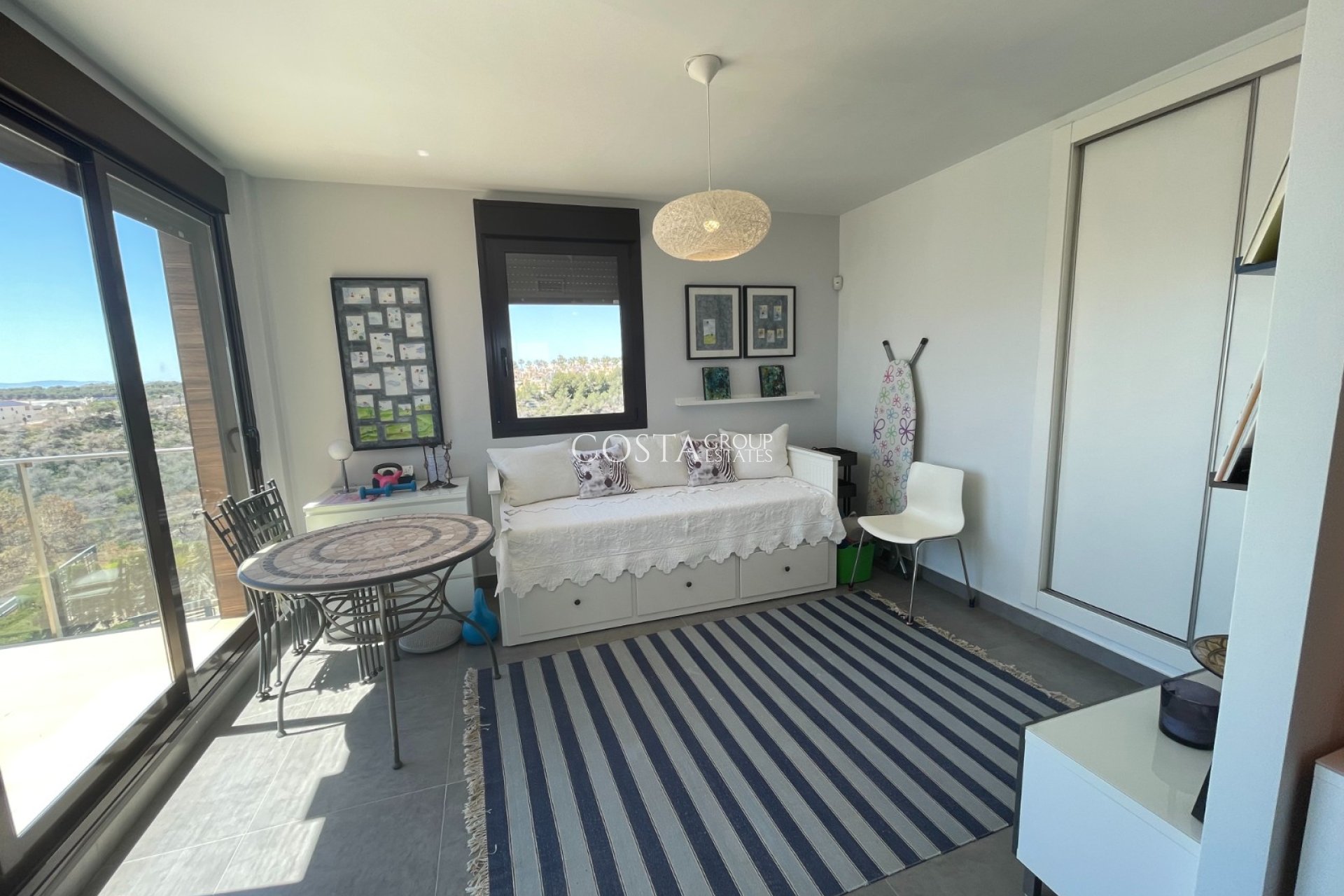 Odsprzedaż - Apartments -
Orihuela Costa - Las Ramblas