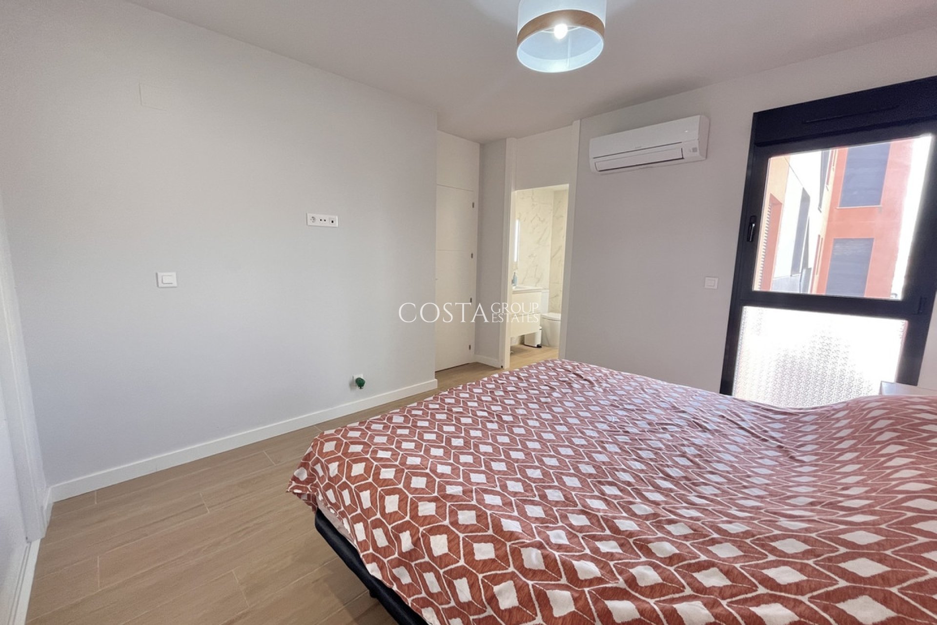 Odsprzedaż - Apartments -
Orihuela Costa - Los Dolses