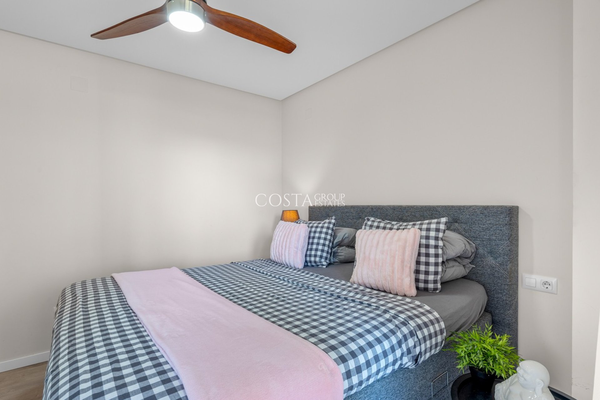 Odsprzedaż - Apartments -
Orihuela Costa - Los Dolses