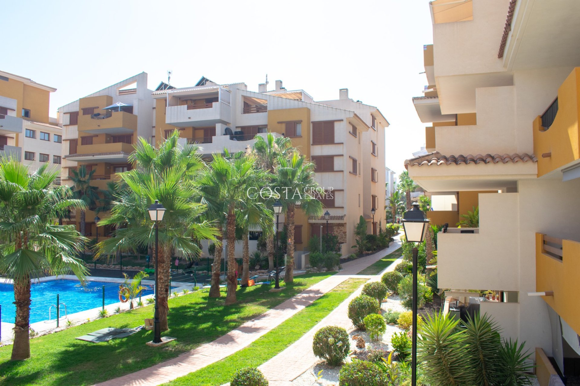 Odsprzedaż - Apartments -
Orihuela Costa - Punta Prima