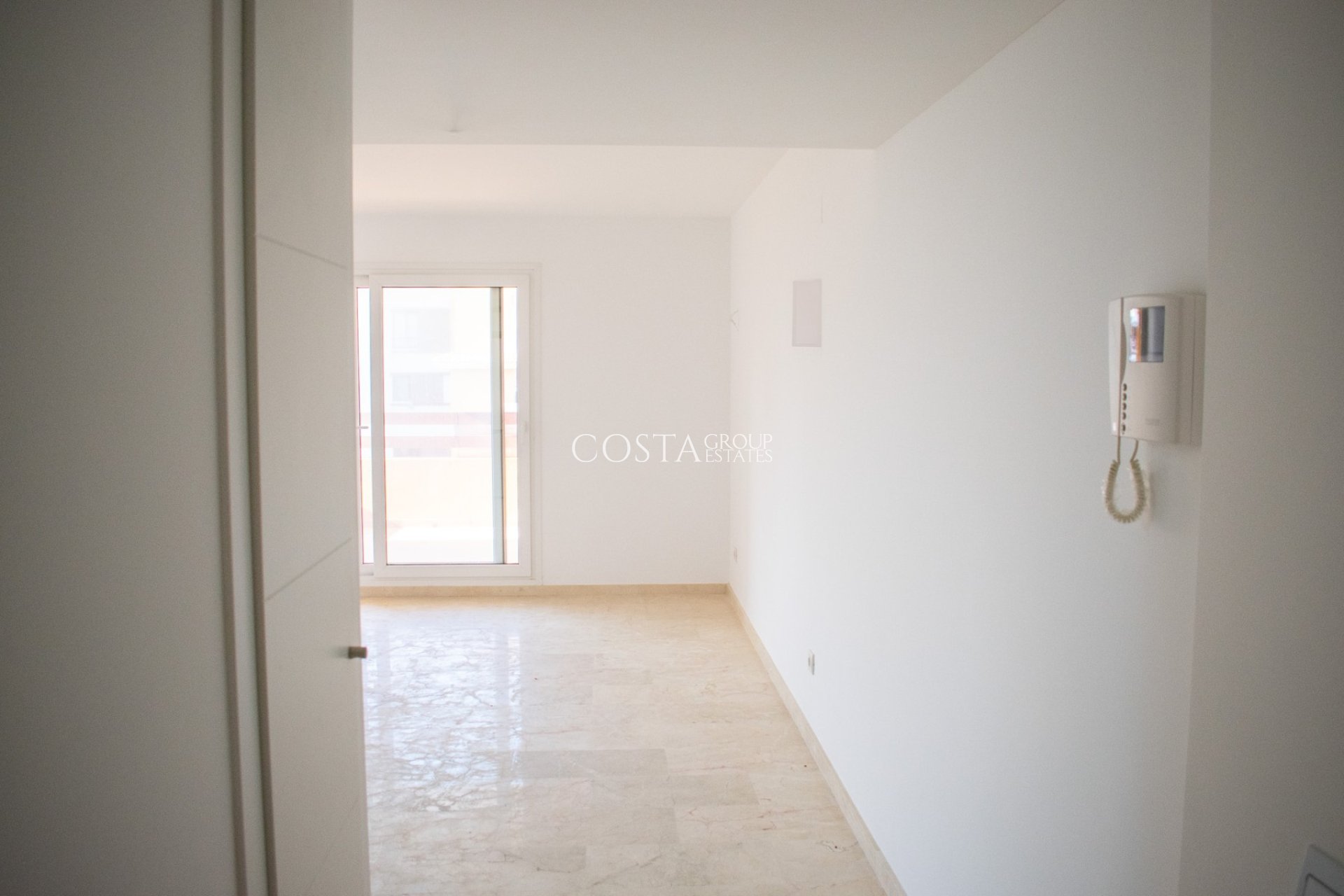 Odsprzedaż - Apartments -
Orihuela Costa - Punta Prima