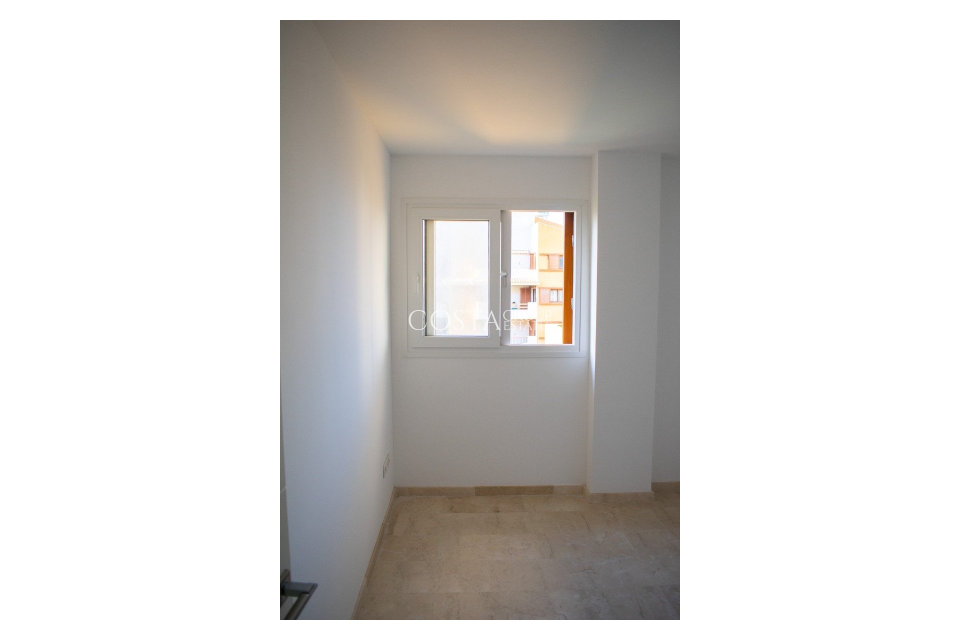 Odsprzedaż - Apartments -
Orihuela Costa - Punta Prima