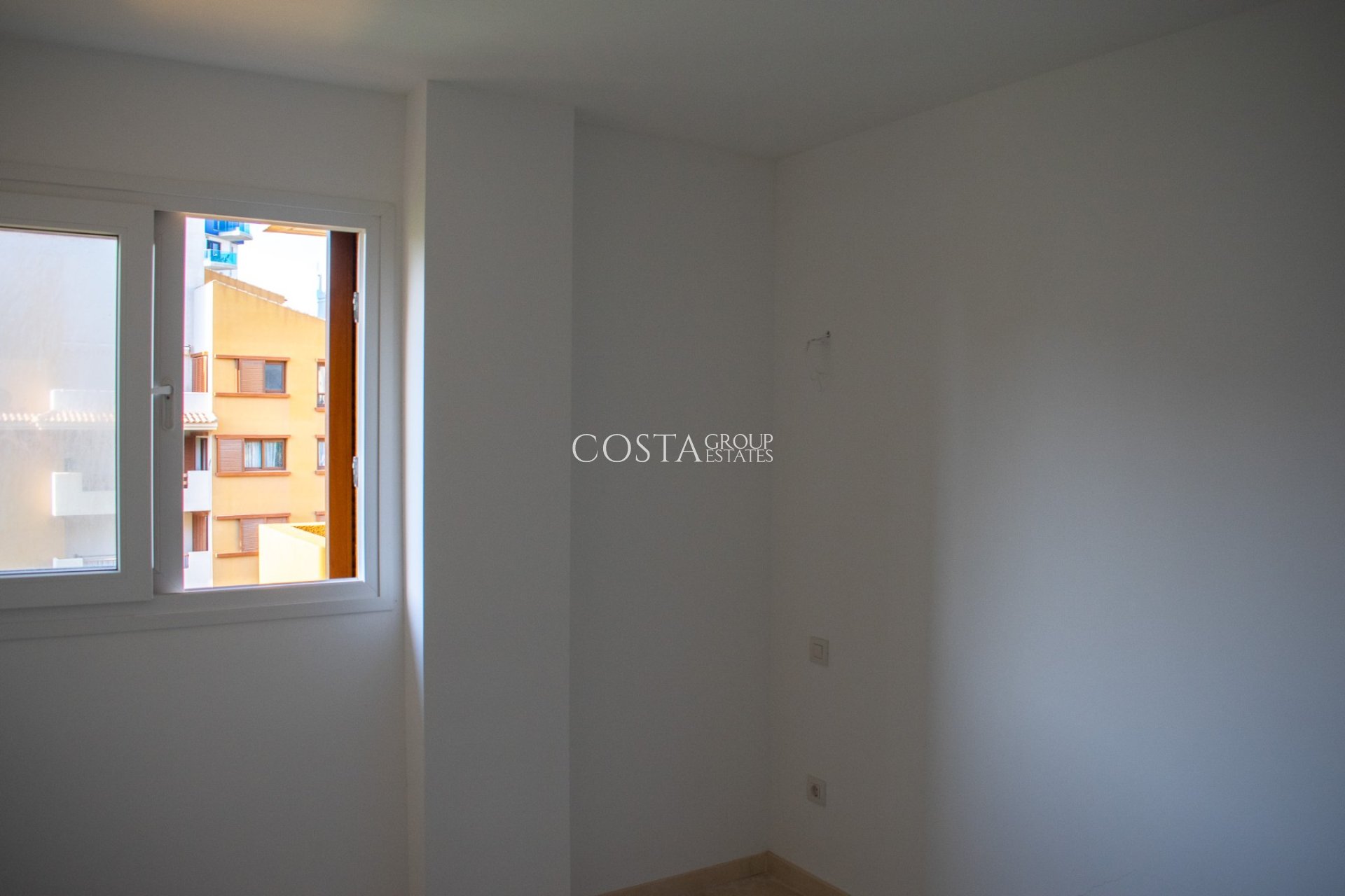 Odsprzedaż - Apartments -
Orihuela Costa - Punta Prima