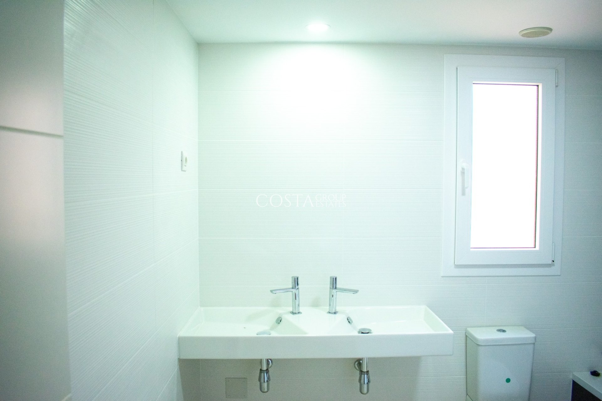Odsprzedaż - Apartments -
Orihuela Costa - Punta Prima