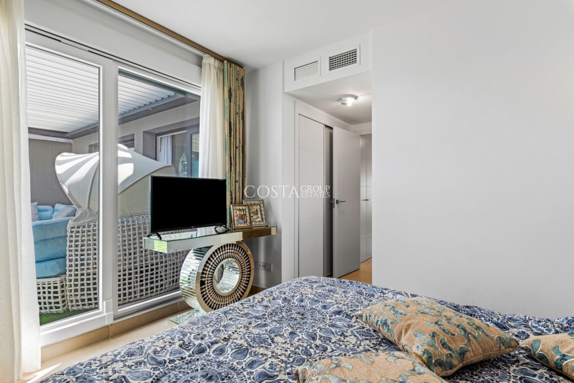 Odsprzedaż - Apartments -
Orihuela Costa - Punta Prima