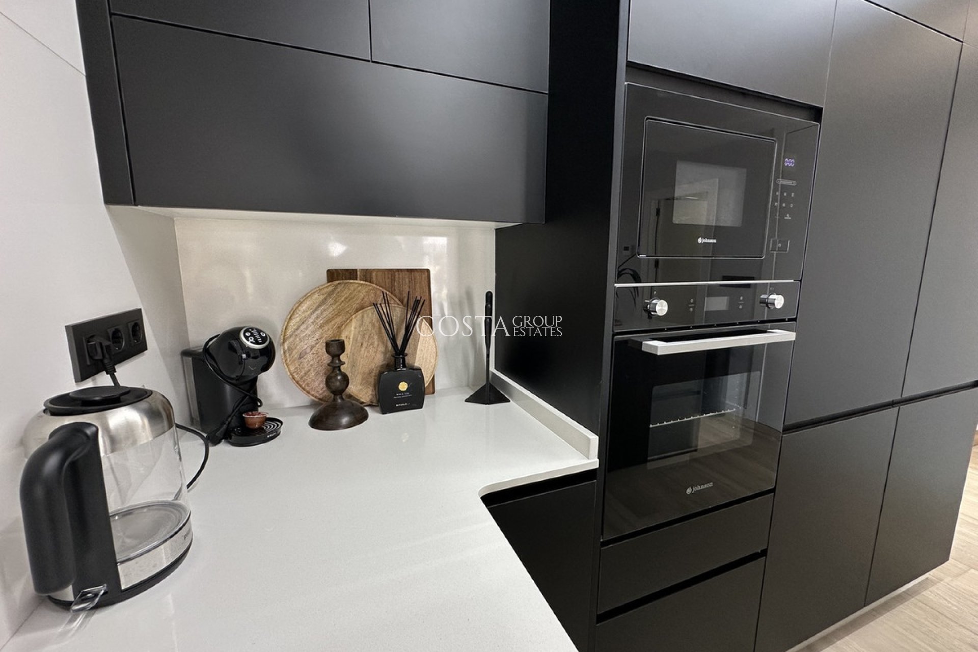 Odsprzedaż - Apartments -
Orihuela Costa - Punta Prima