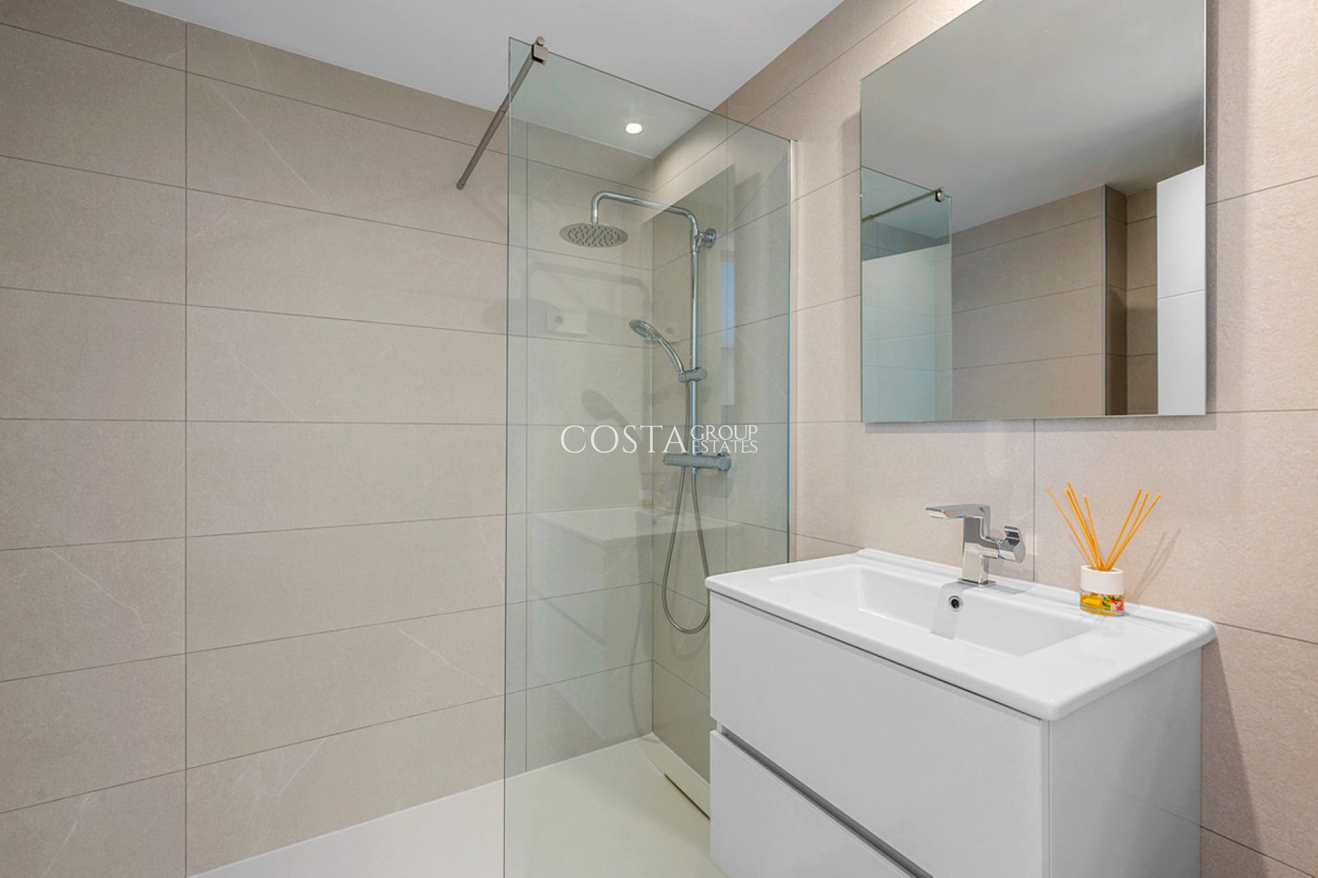 Odsprzedaż - Apartments -
Orihuela Costa - Punta Prima