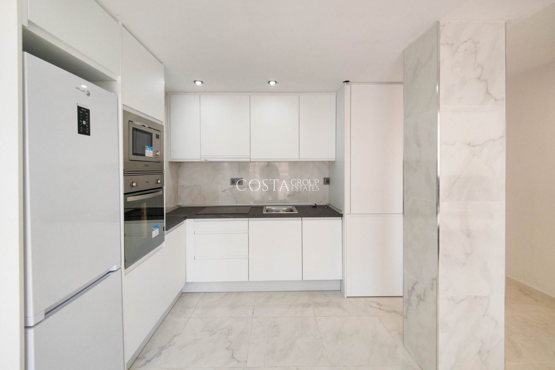 Odsprzedaż - Apartments -
Orihuela Costa - Punta Prima