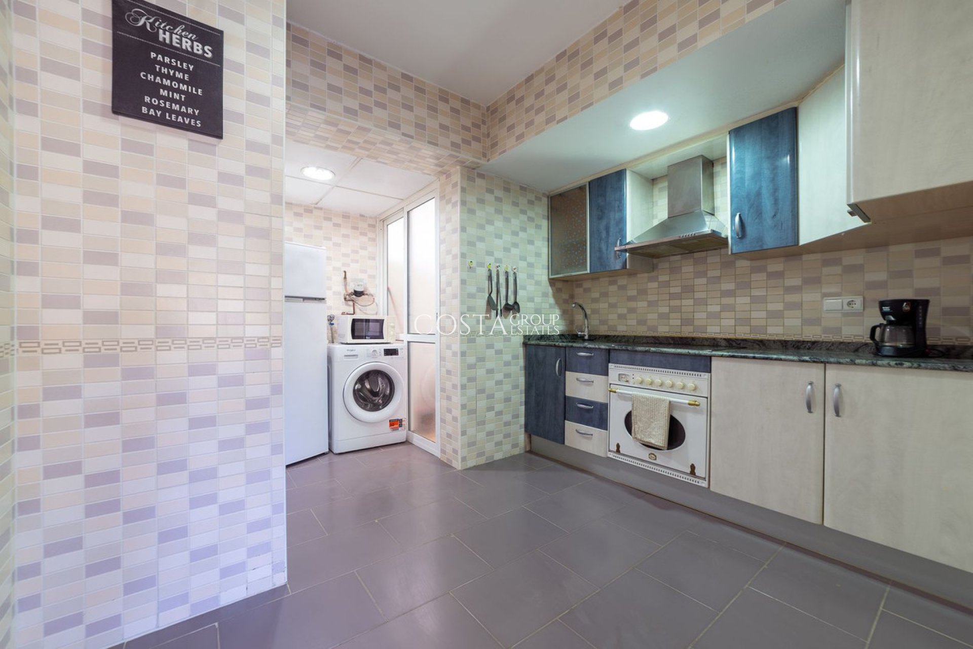 Odsprzedaż - Apartments -
Orihuela Costa - Punta Prima