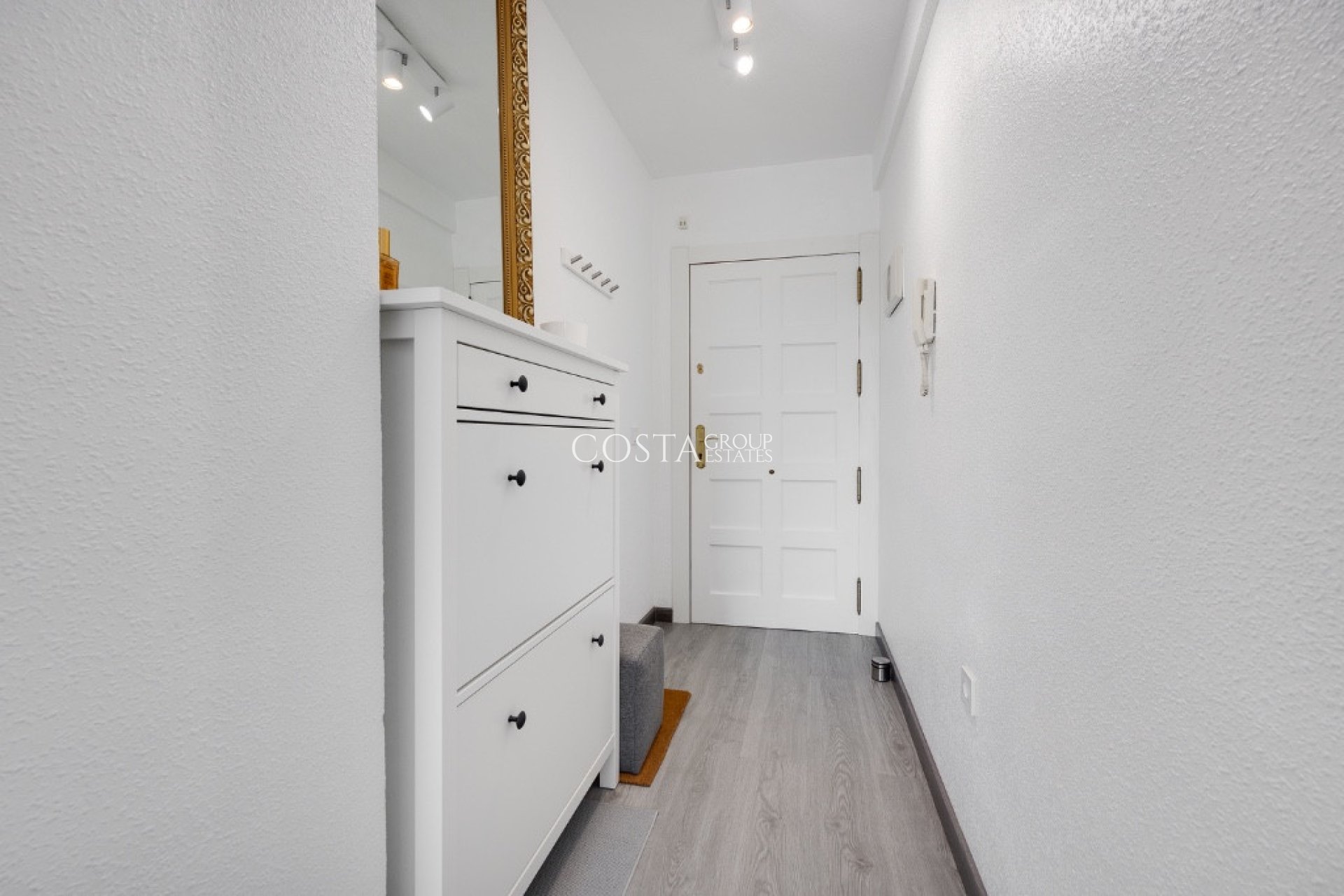 Odsprzedaż - Apartments -
Orihuela Costa - Punta Prima