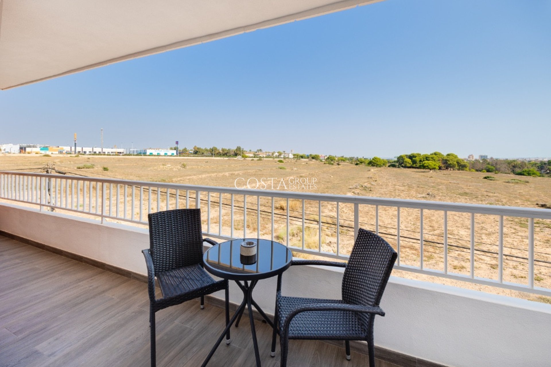 Odsprzedaż - Apartments -
Orihuela Costa - Punta Prima