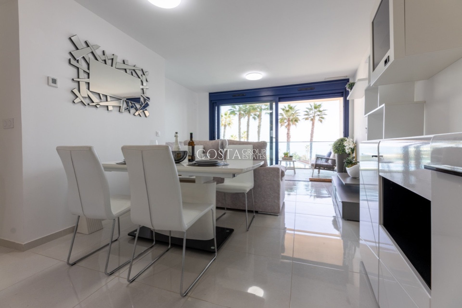 Odsprzedaż - Apartments -
Orihuela Costa - Punta Prima