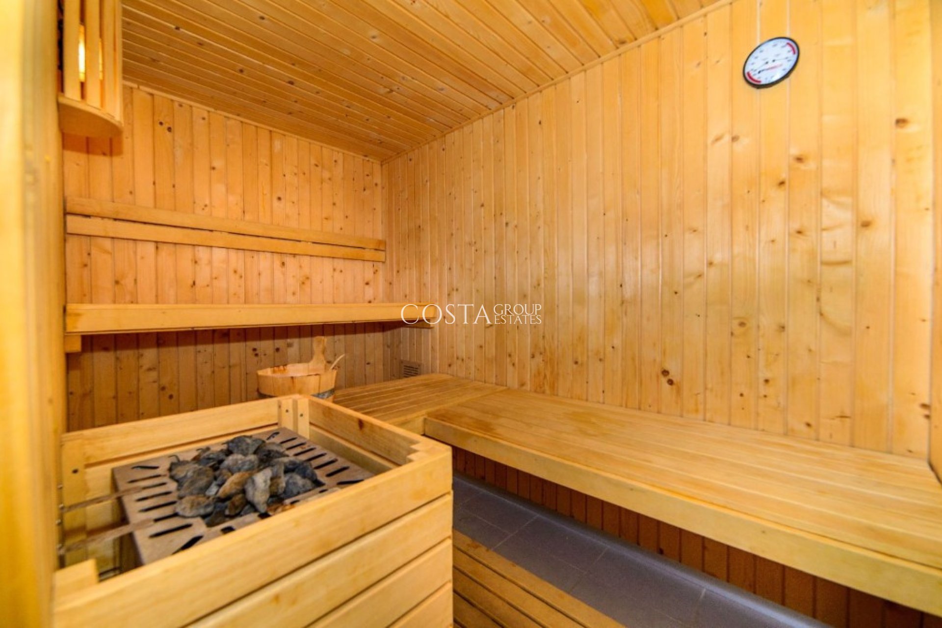 Odsprzedaż - Apartments -
Orihuela Costa - Punta Prima