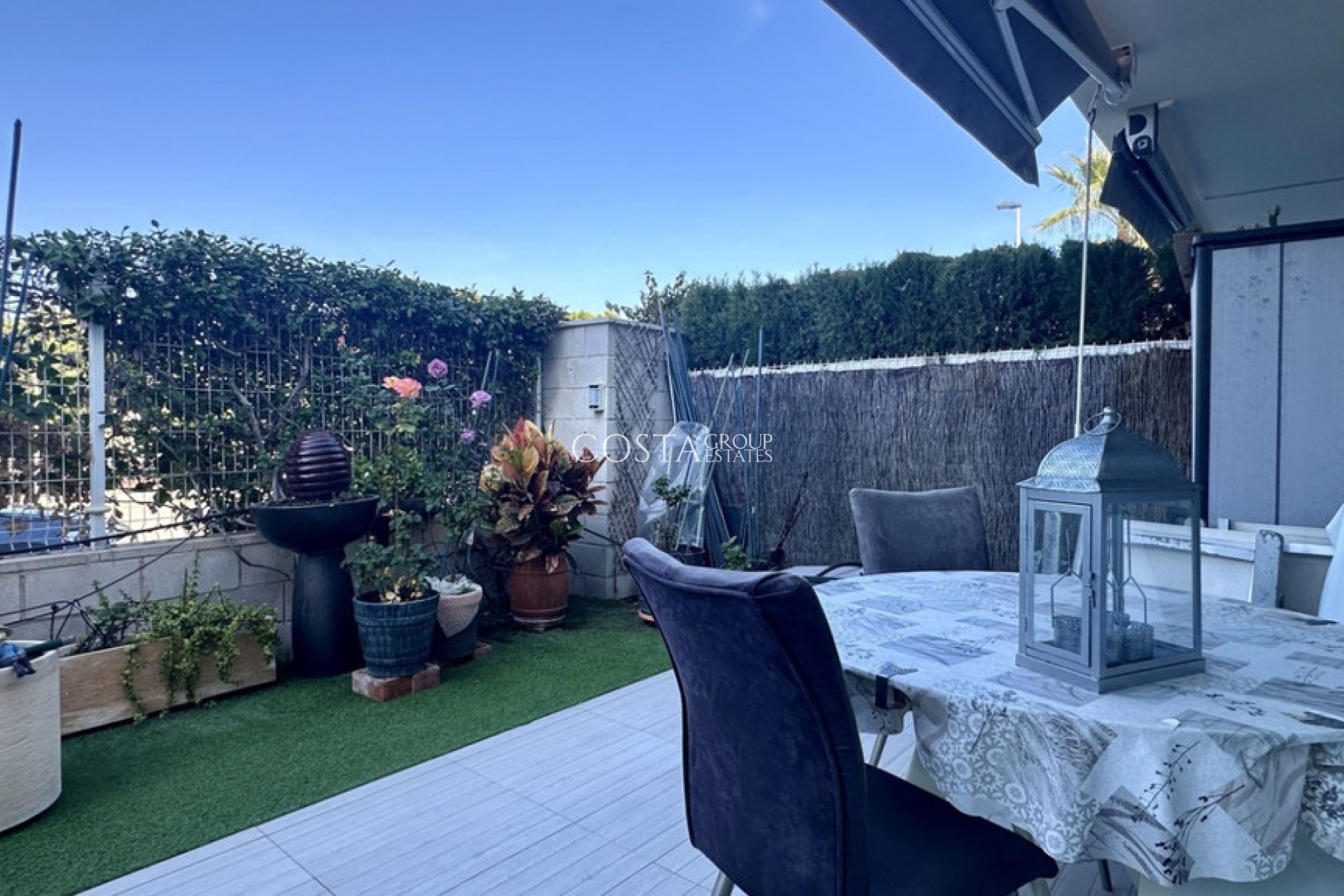 Odsprzedaż - Apartments -
Orihuela Costa - Punta Prima