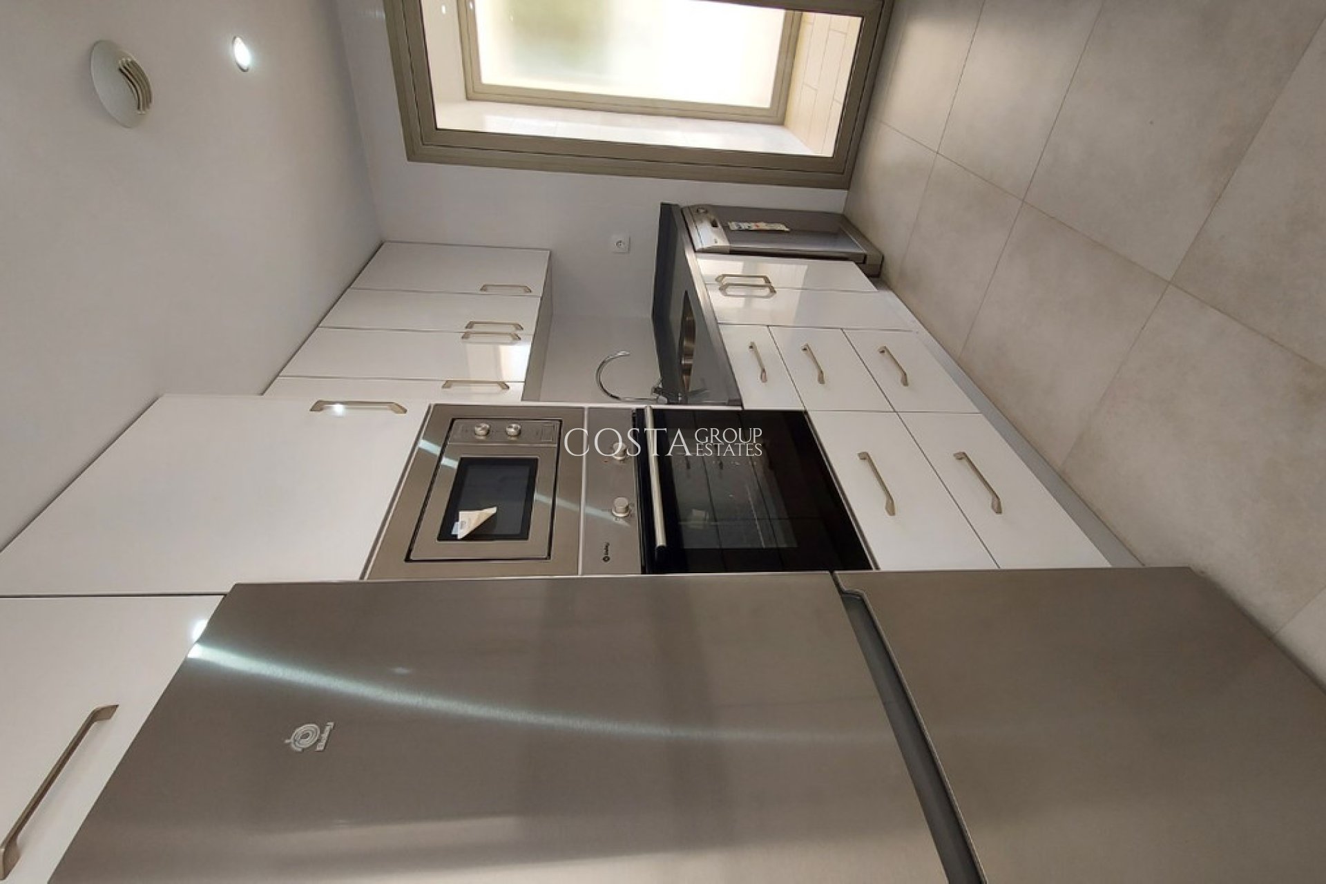 Odsprzedaż - Apartments -
Orihuela Costa - Villamartin