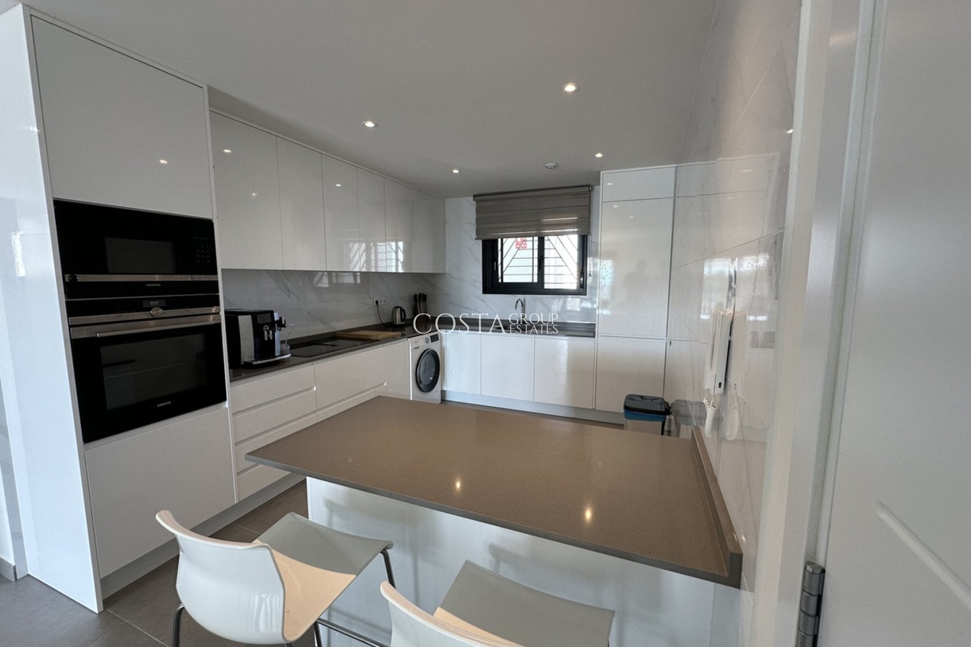 Odsprzedaż - Apartments -
Orihuela Costa - Villamartin