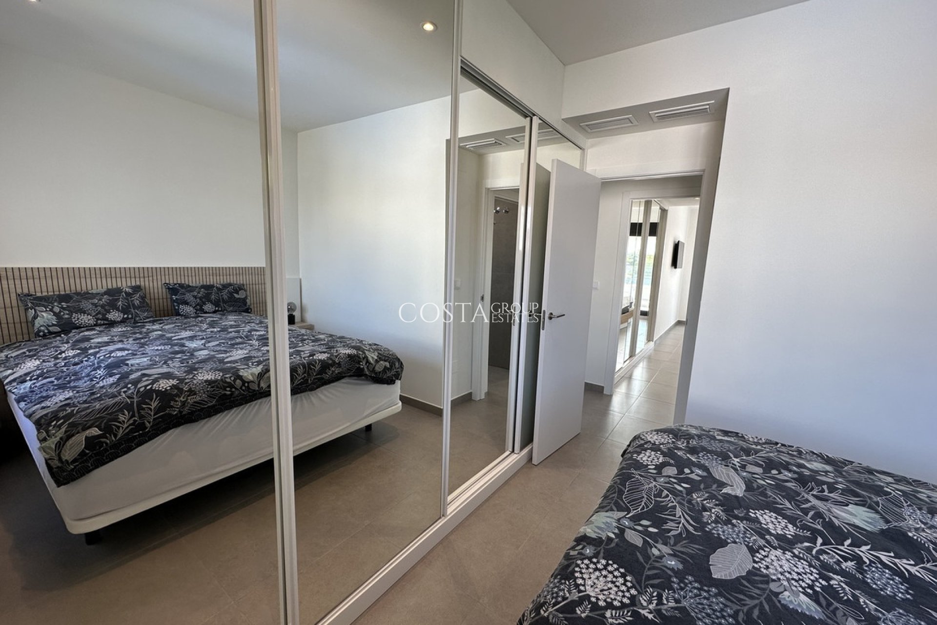 Odsprzedaż - Apartments -
Orihuela Costa - Villamartin