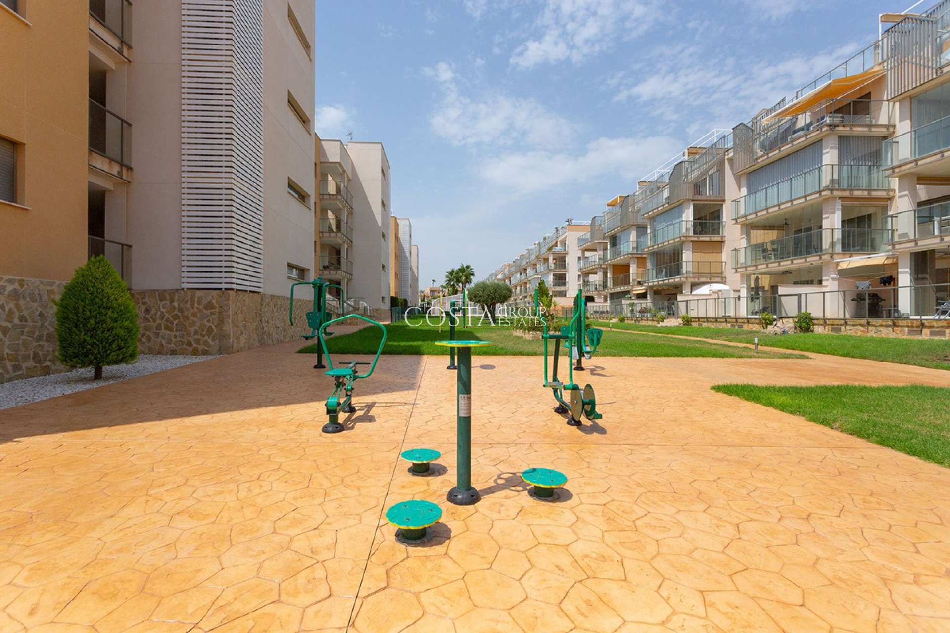 Odsprzedaż - Apartments -
Orihuela Costa - Villamartin