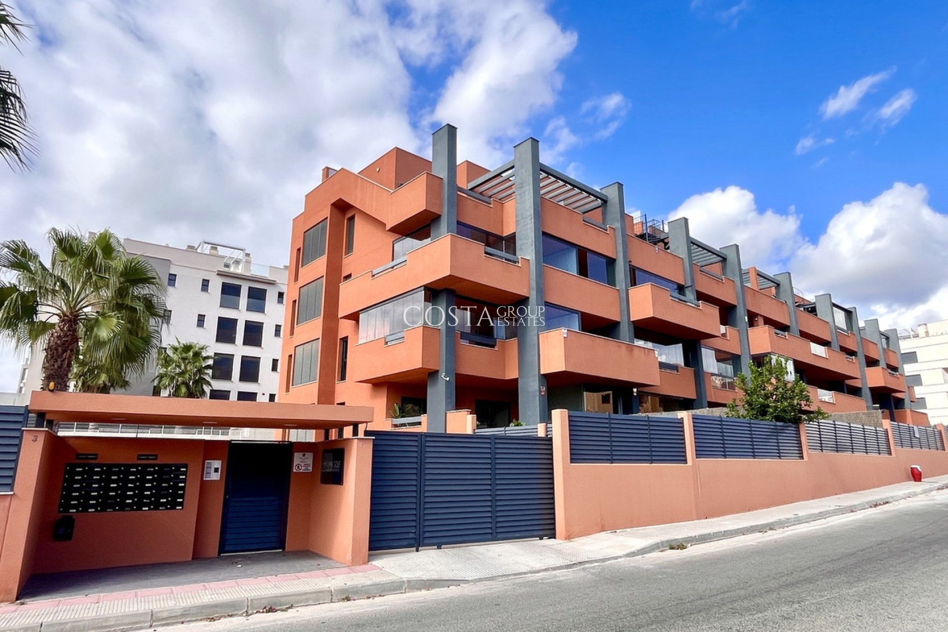 Odsprzedaż - Apartments -
Orihuela Costa - Villamartin