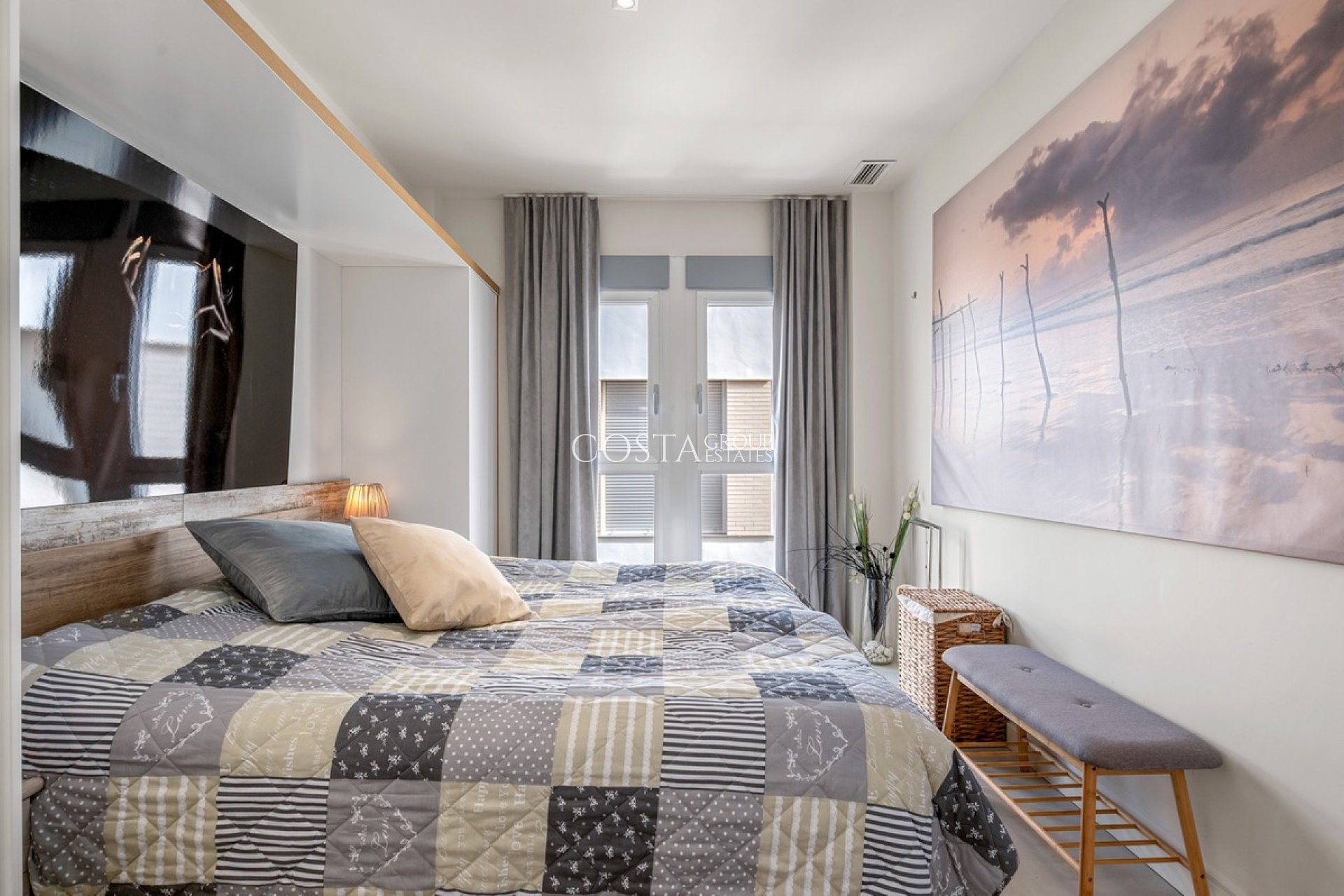 Odsprzedaż - Apartments -
Orihuela Costa - Villamartin