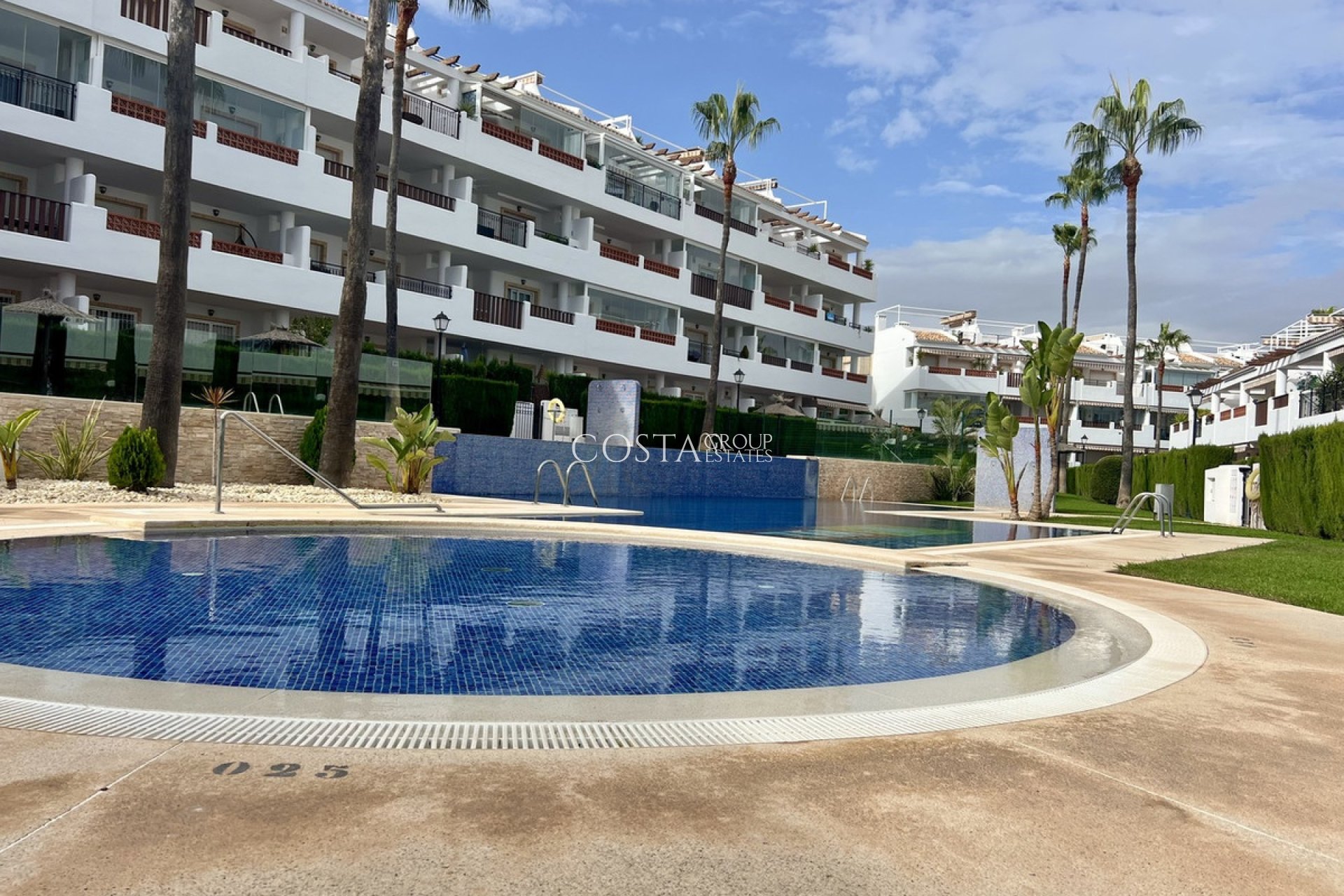 Odsprzedaż - Apartments -
Orihuela Costa - Villamartin
