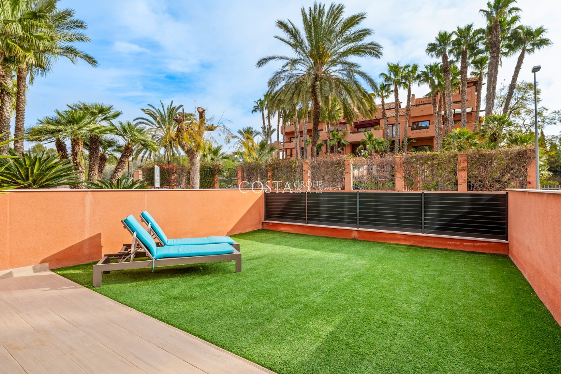 Odsprzedaż - Apartments -
Orihuela Costa - Villamartín