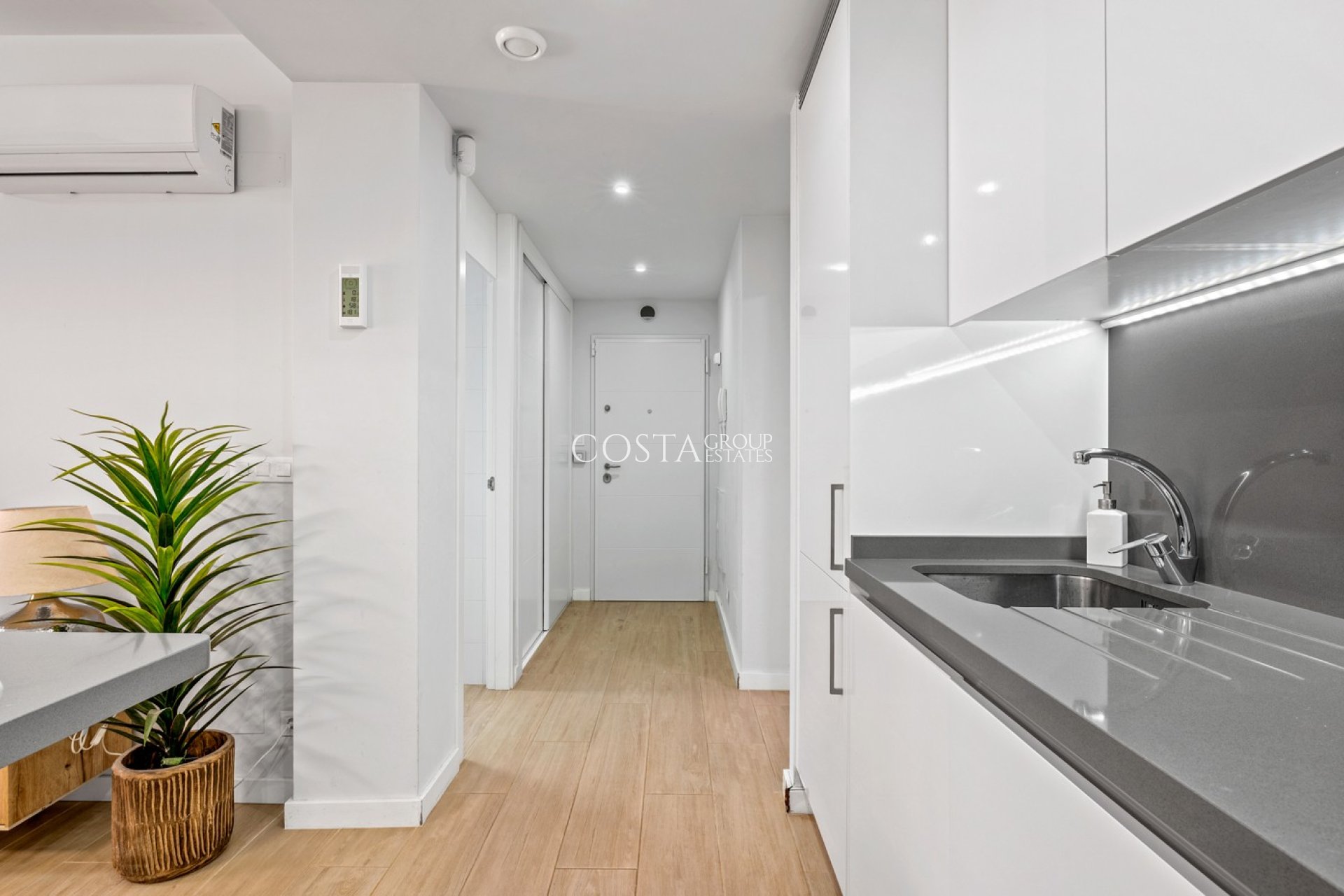 Odsprzedaż - Apartments -
Orihuela Costa - Villamartín