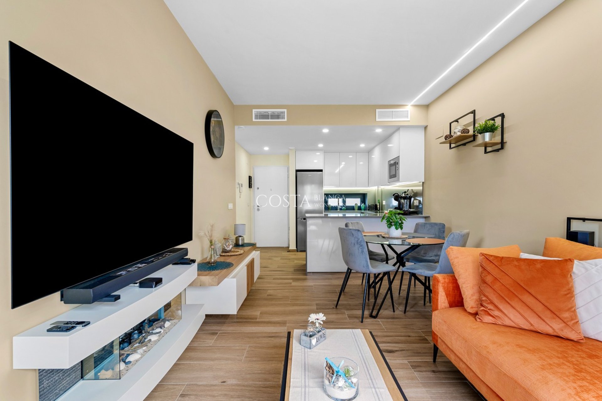 Odsprzedaż - Apartments -
Orihuela Costa - Villamartín