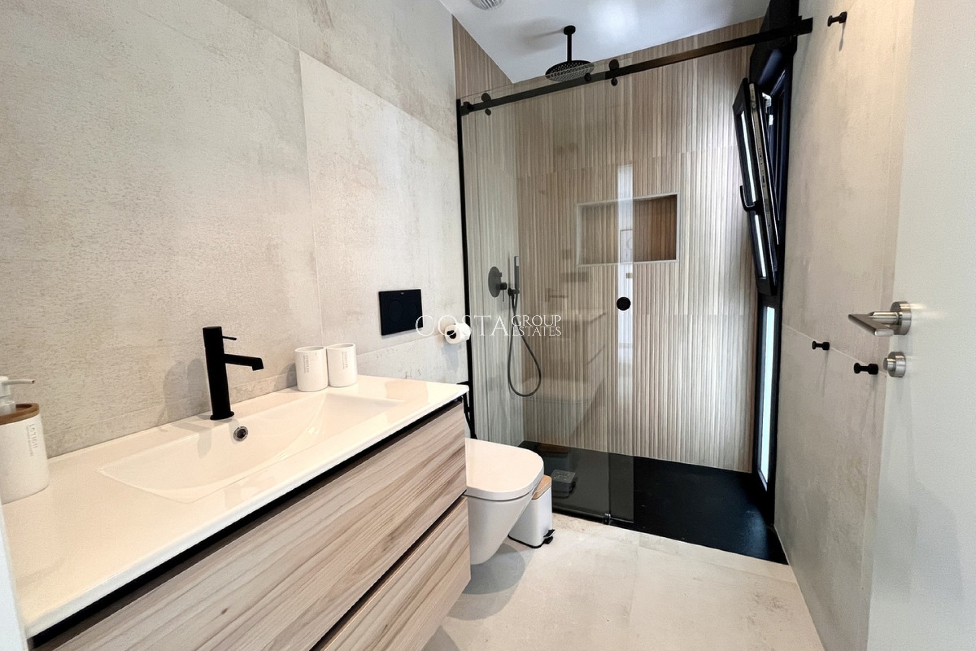Odsprzedaż - Apartments -
Orihuela - La Zenia