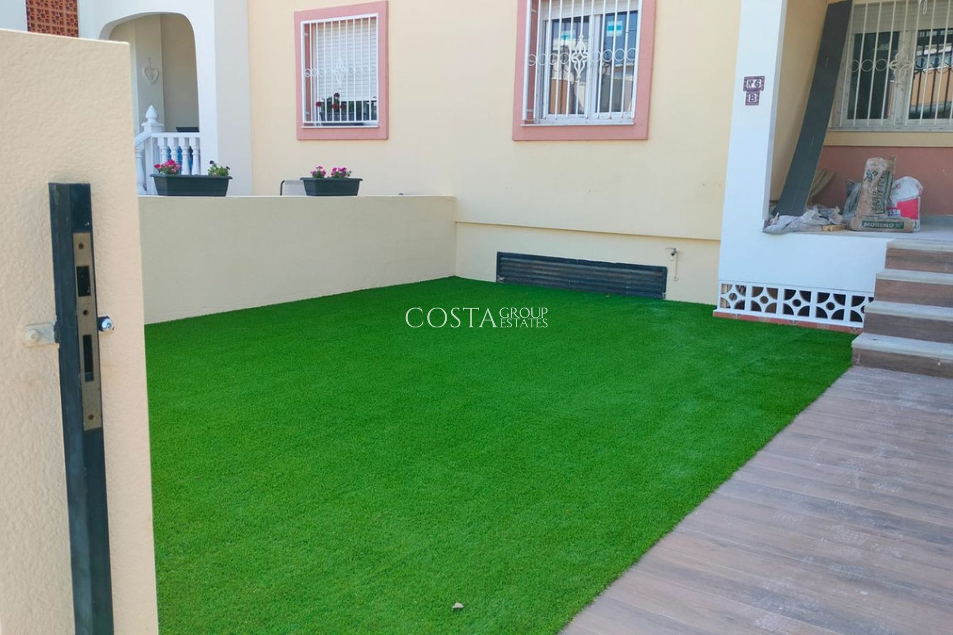 Odsprzedaż - Apartments -
Orihuela - La Zenia