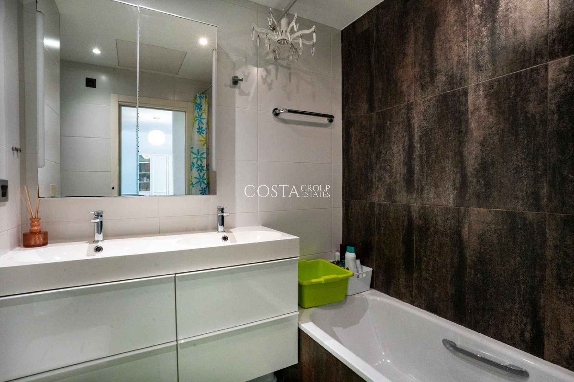 Odsprzedaż - Apartments -
Orihuela - La Zenia