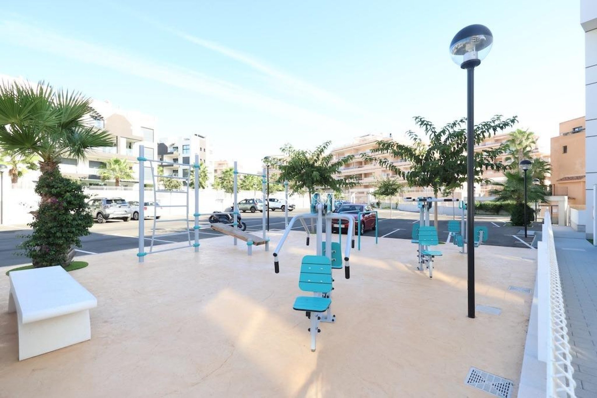 Odsprzedaż - Apartments -
Orihuela - Orihuela Costa