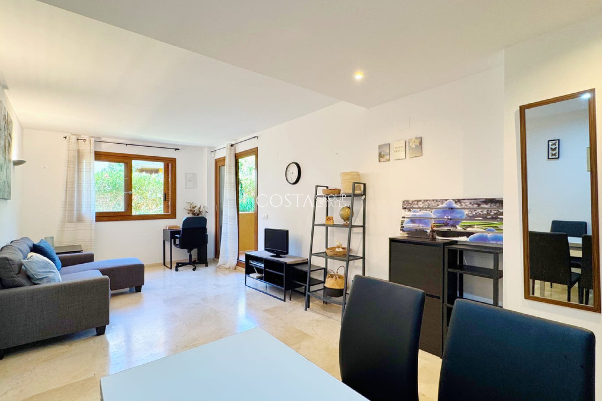 Odsprzedaż - Apartments -
Orihuela - Punta Prima