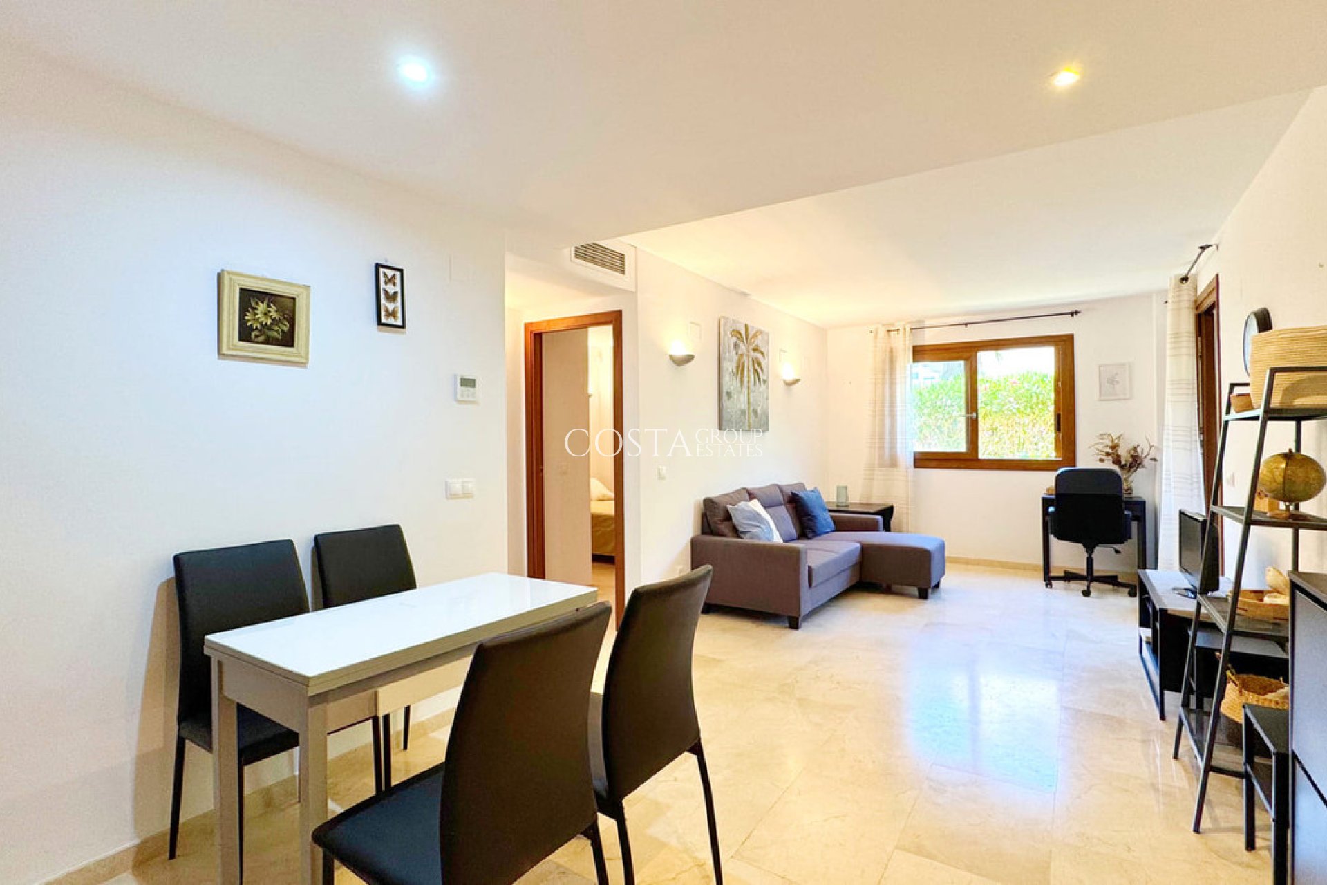 Odsprzedaż - Apartments -
Orihuela - Punta Prima