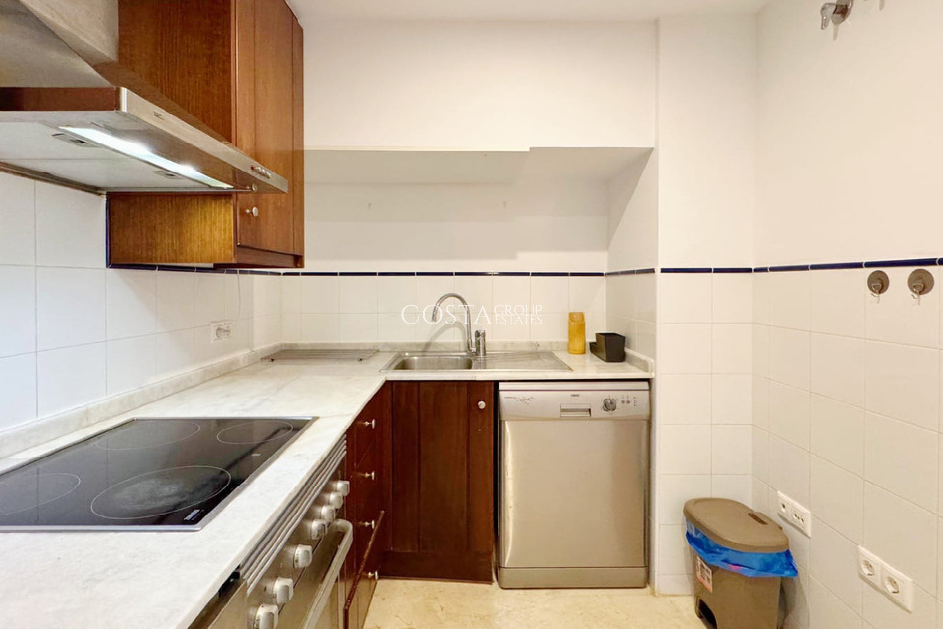 Odsprzedaż - Apartments -
Orihuela - Punta Prima