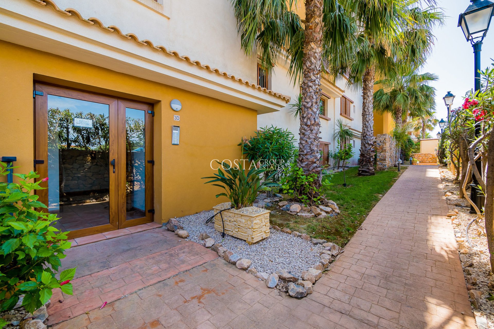 Odsprzedaż - Apartments -
Orihuela - Punta Prima