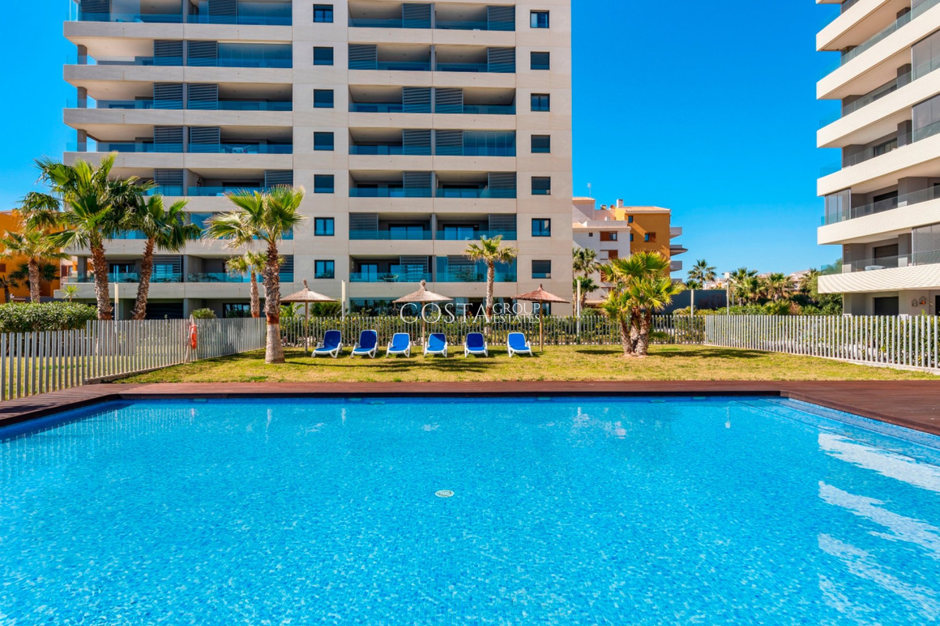 Odsprzedaż - Apartments -
Orihuela - Punta Prima