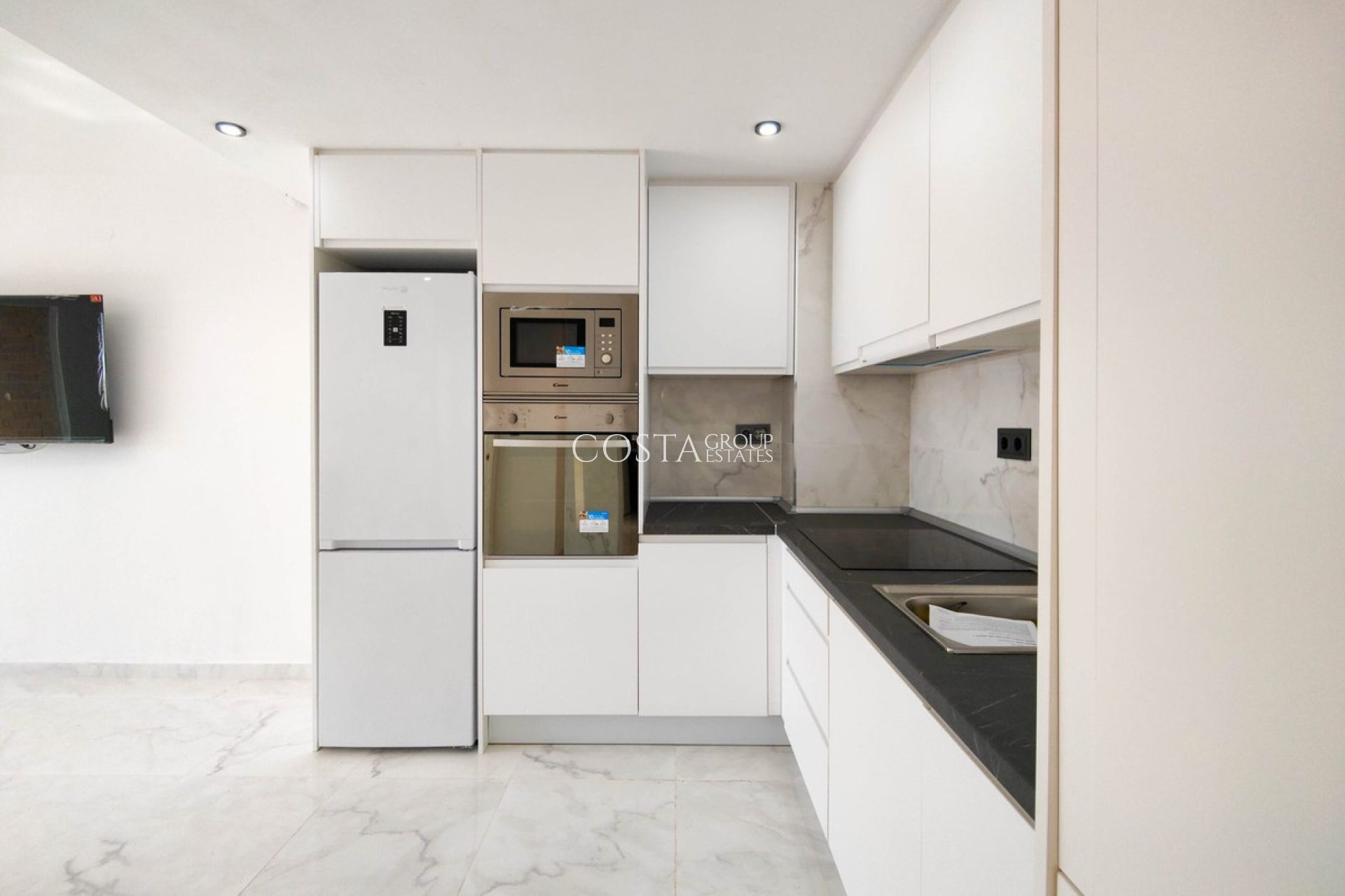 Odsprzedaż - Apartments -
Orihuela - Punta Prima