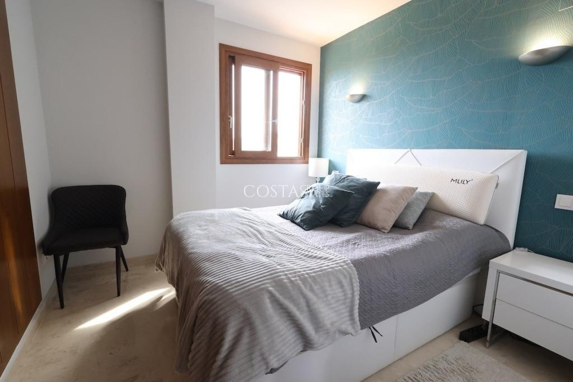 Odsprzedaż - Apartments -
Orihuela - Punta Prima