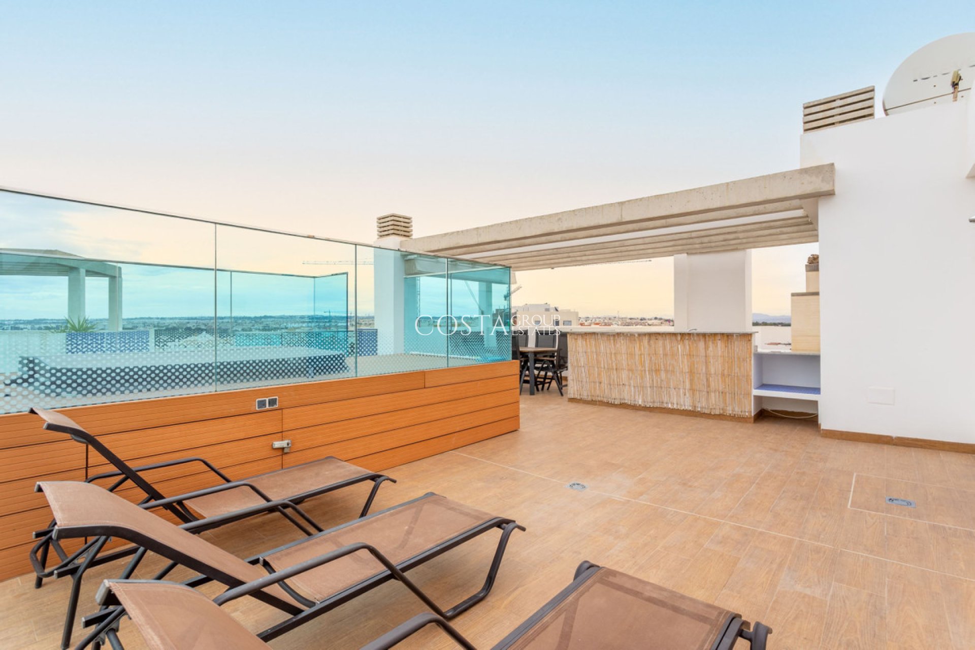 Odsprzedaż - Apartments -
Orihuela - Punta Prima